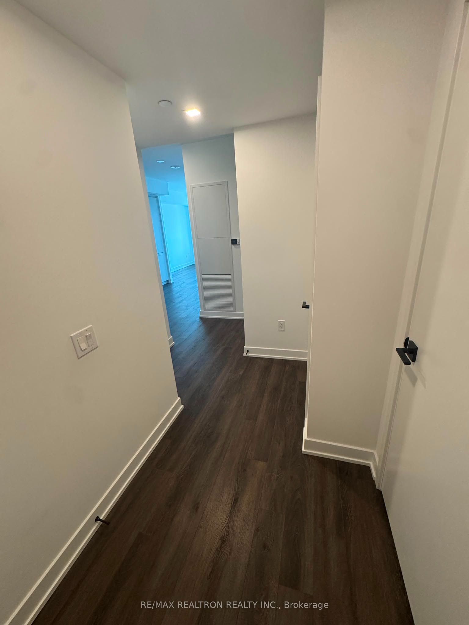 609 Sherbourne Street 4306, Toronto, ON M4X 0A4 photo 3