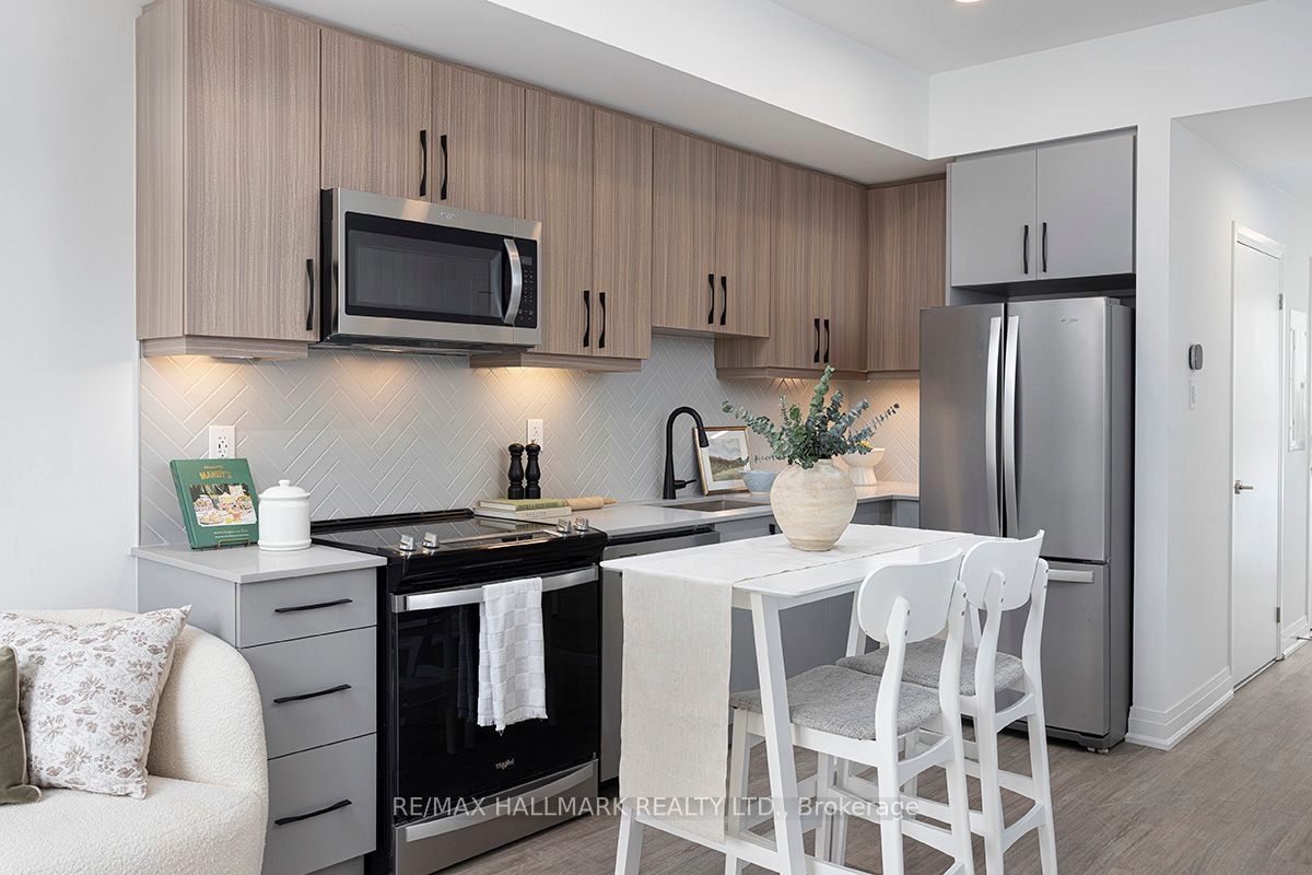 15 Brenthall Avenue 6, Toronto, ON M2R 0B3 photo 5
