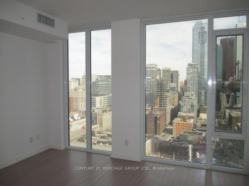 101 Peter Street W 2205, Toronto, ON M5V 0G6 photo 2