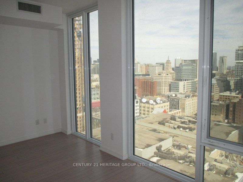 101 Peter Street W 2205, Toronto, ON M5V 0G6 photo 4
