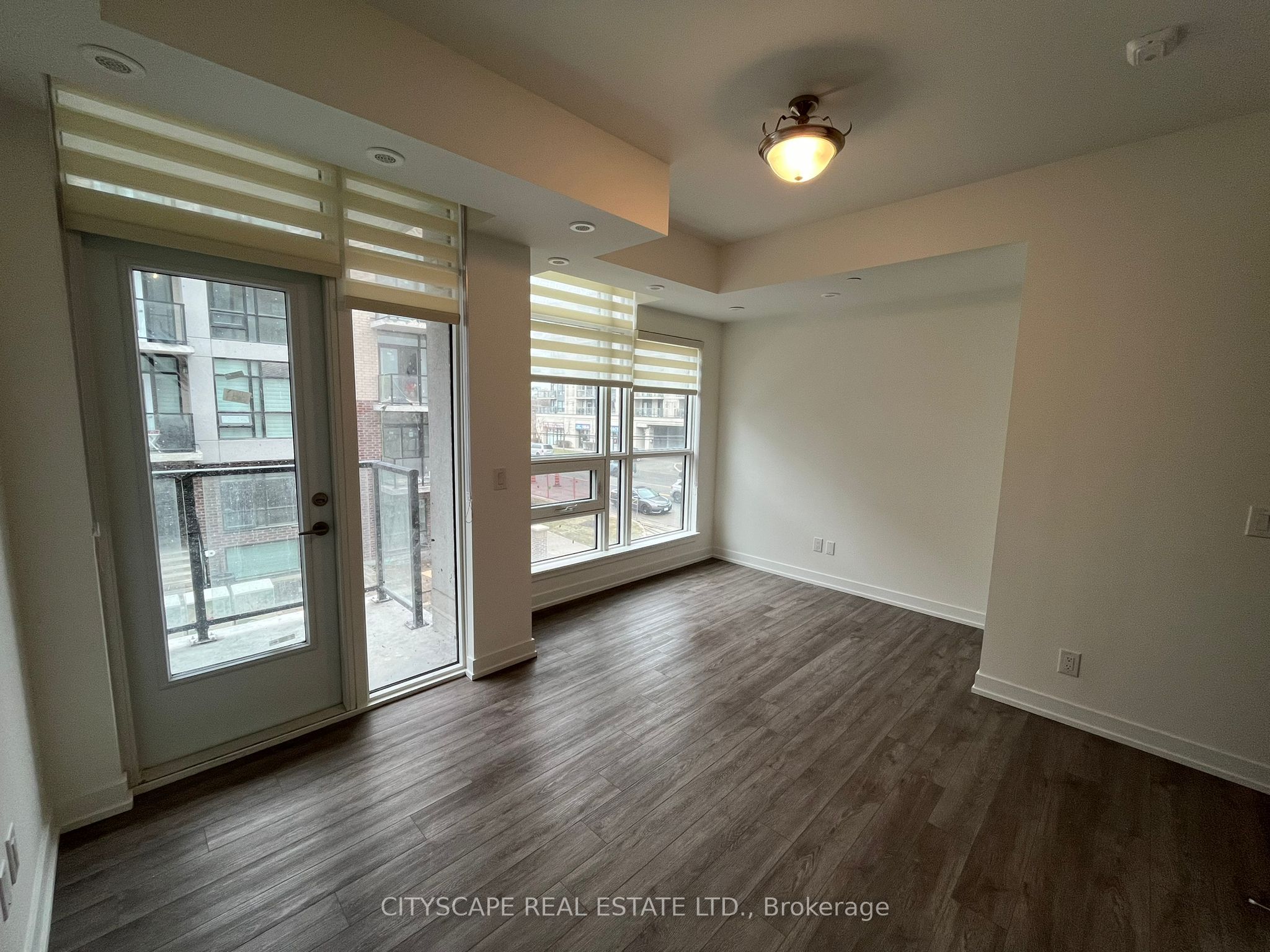861 Sheppard Avenue W 9, Toronto, ON M3H 0E8 photo 2