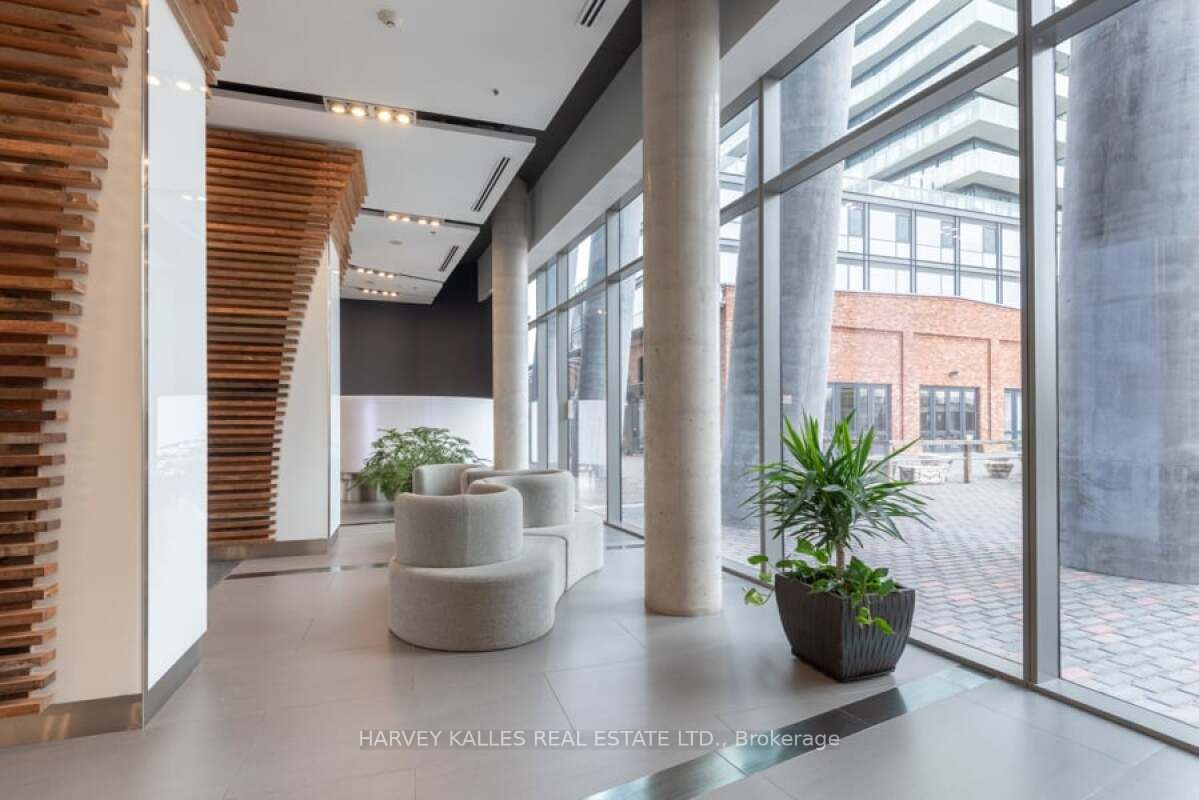 70 Distillery Lane 3602, Toronto, ON M5A 0E3 photo 2