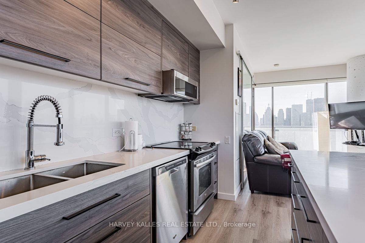 70 Distillery Lane 3602, Toronto, ON M5A 0E3 photo 5