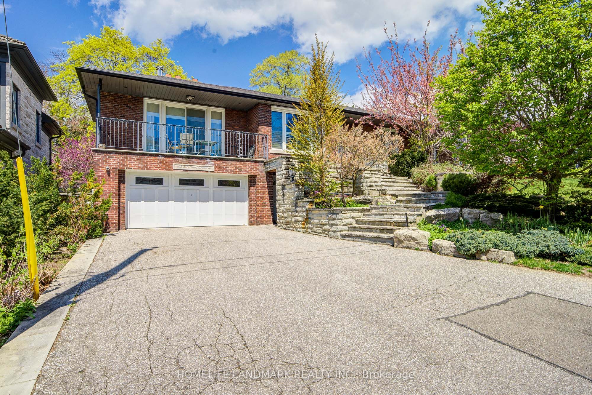 102 Stratford Crescent, Toronto, ON M4N 1C6
