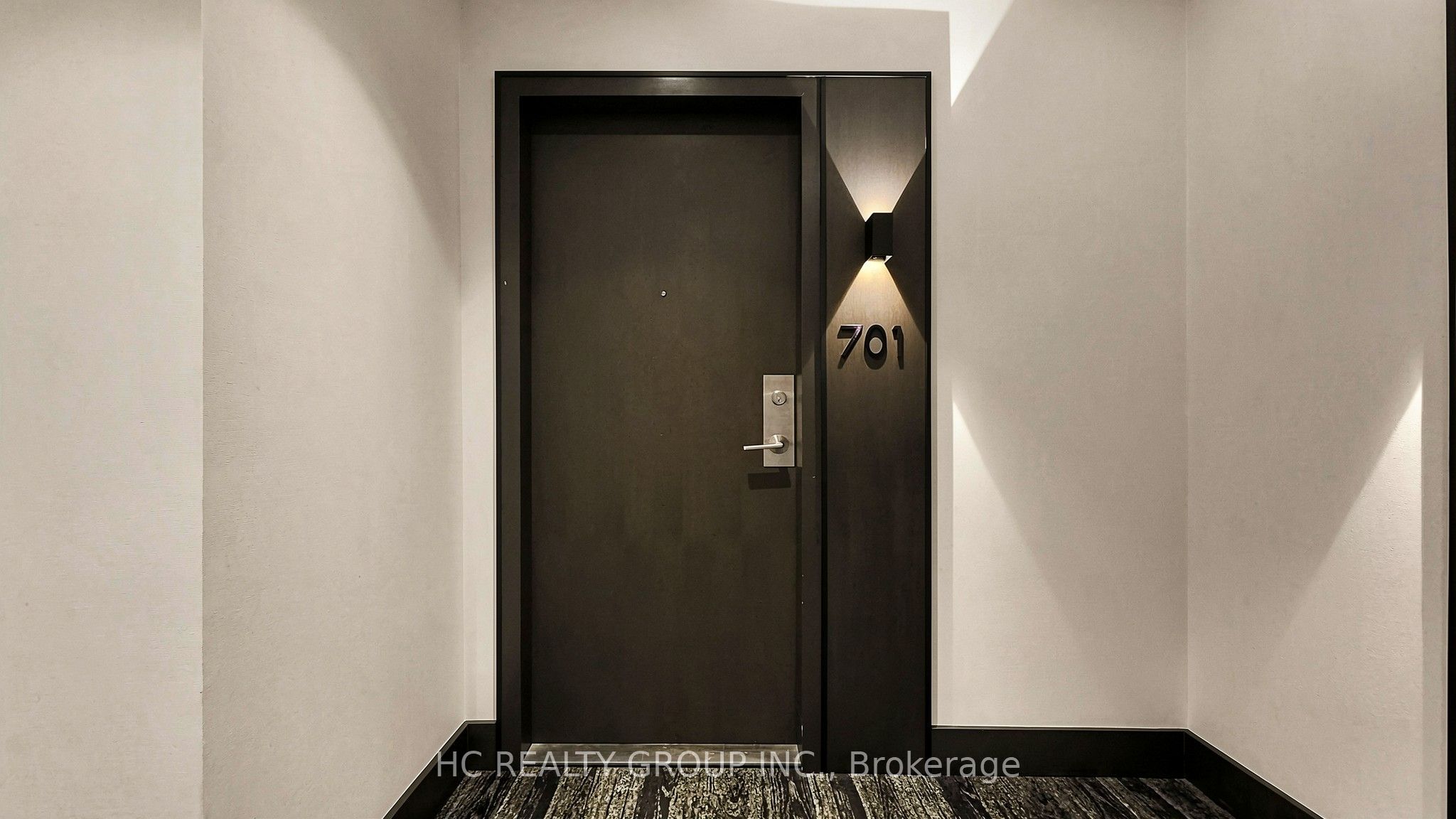 6 Parkwood Avenue 701, Toronto, ON M4V 0A3 photo 5