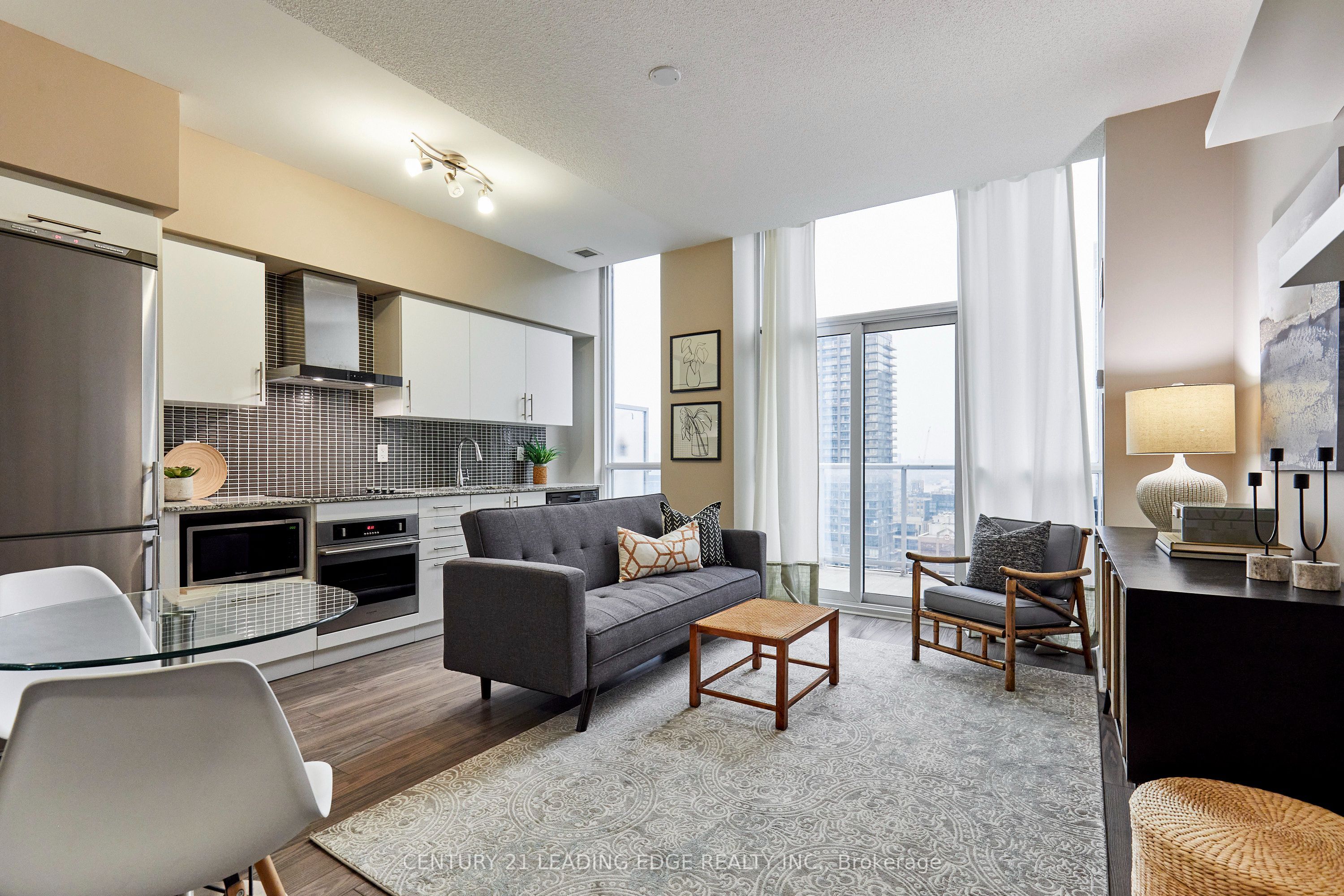 352 Front Street W PH08, Toronto, ON M5V 1B5 photo 5