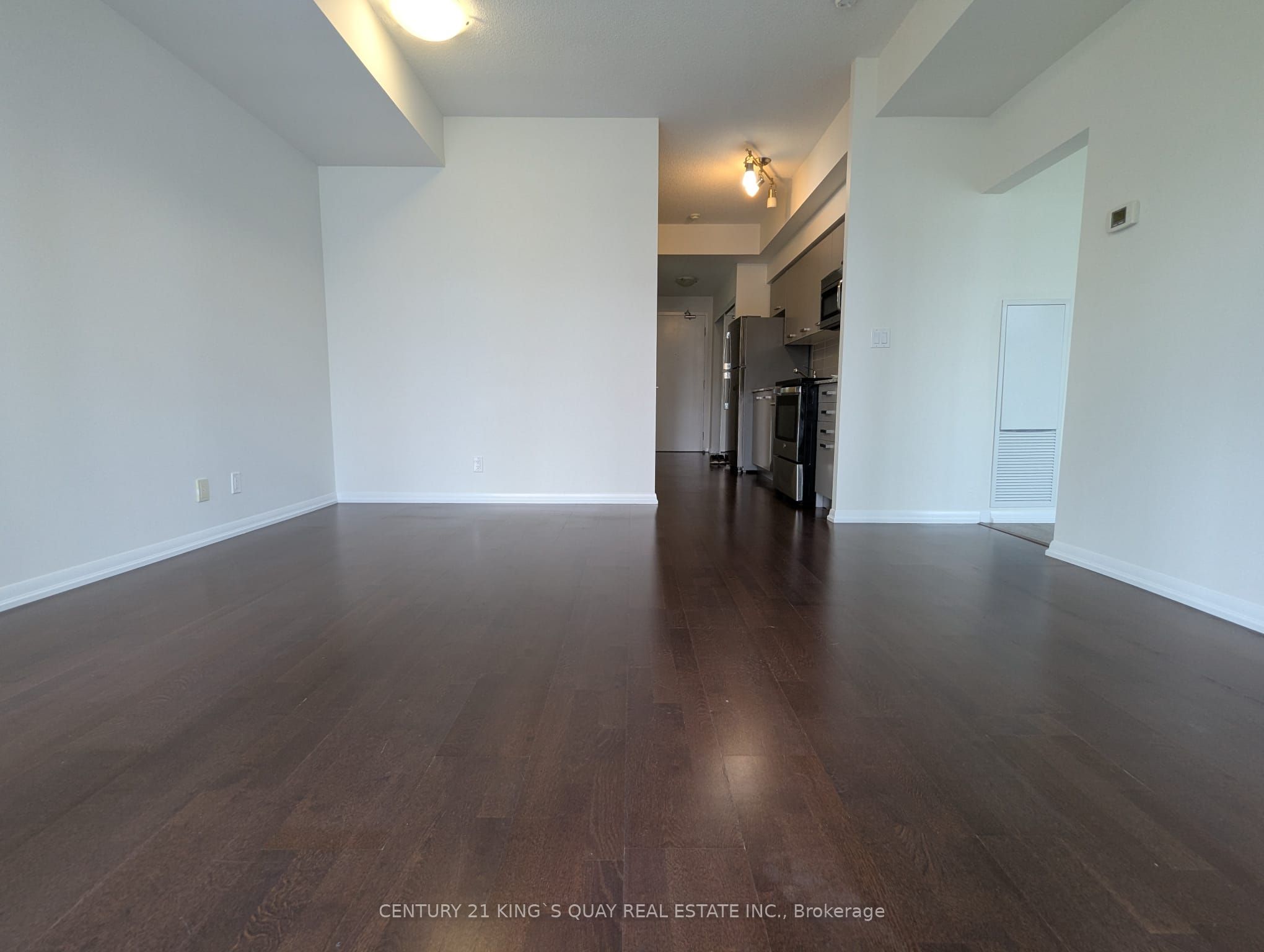 832 Bay Street 906, Toronto, ON M5S 1Z6 photo 5