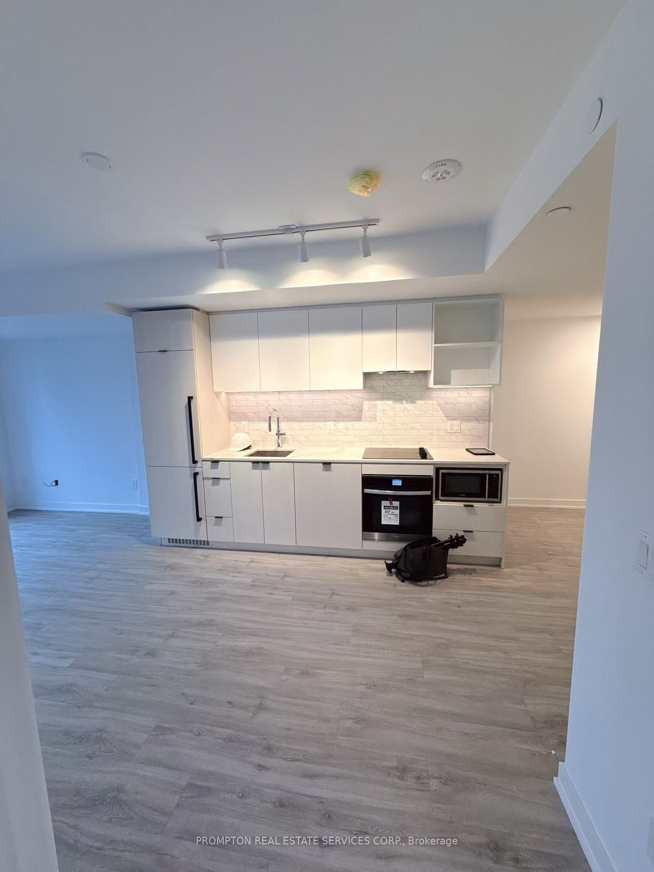 252 Church Street 3911, Toronto, ON M5B 0E6 photo 4