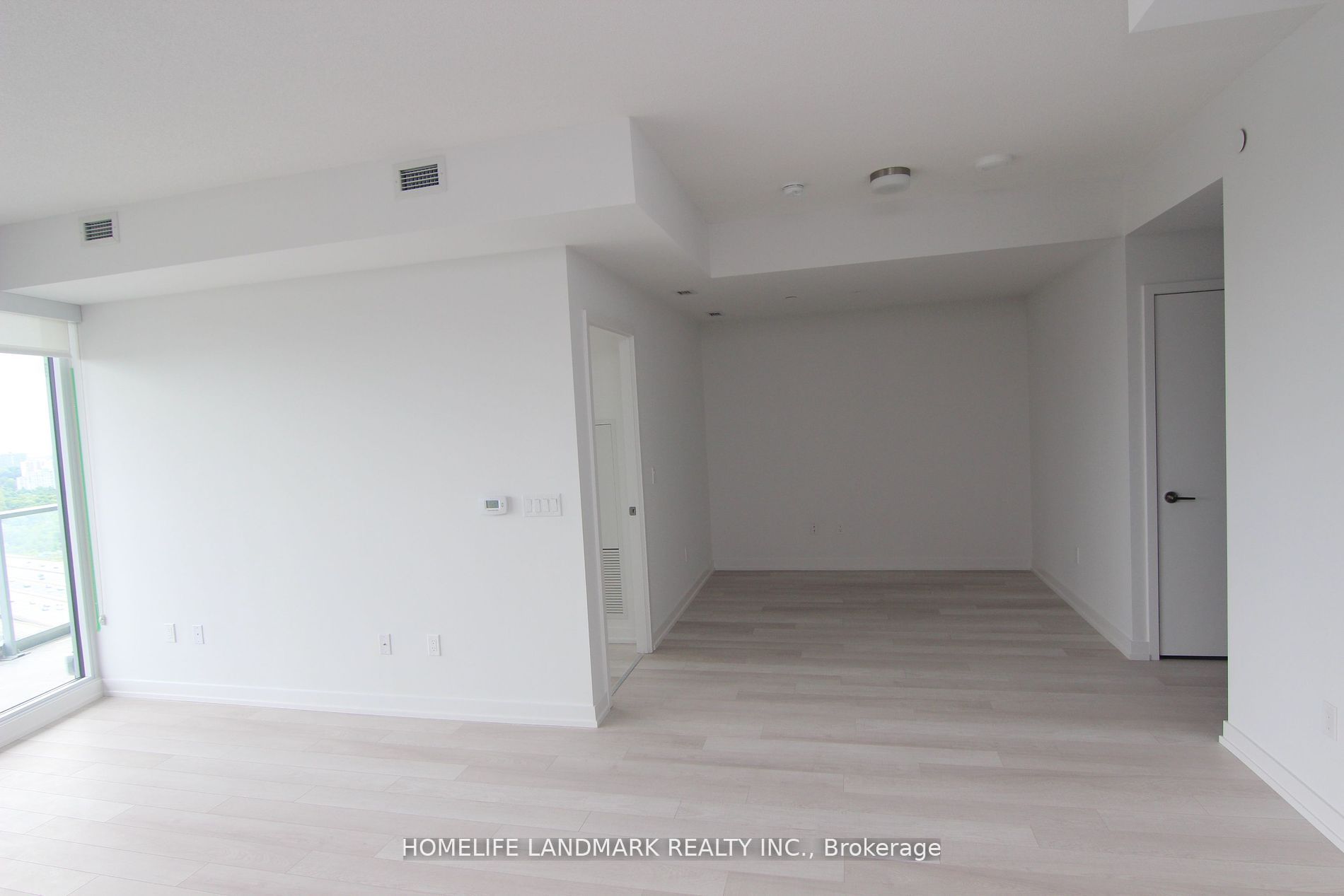 117 McMahon Drive 2710, Toronto, ON M2K 0E4 photo 4