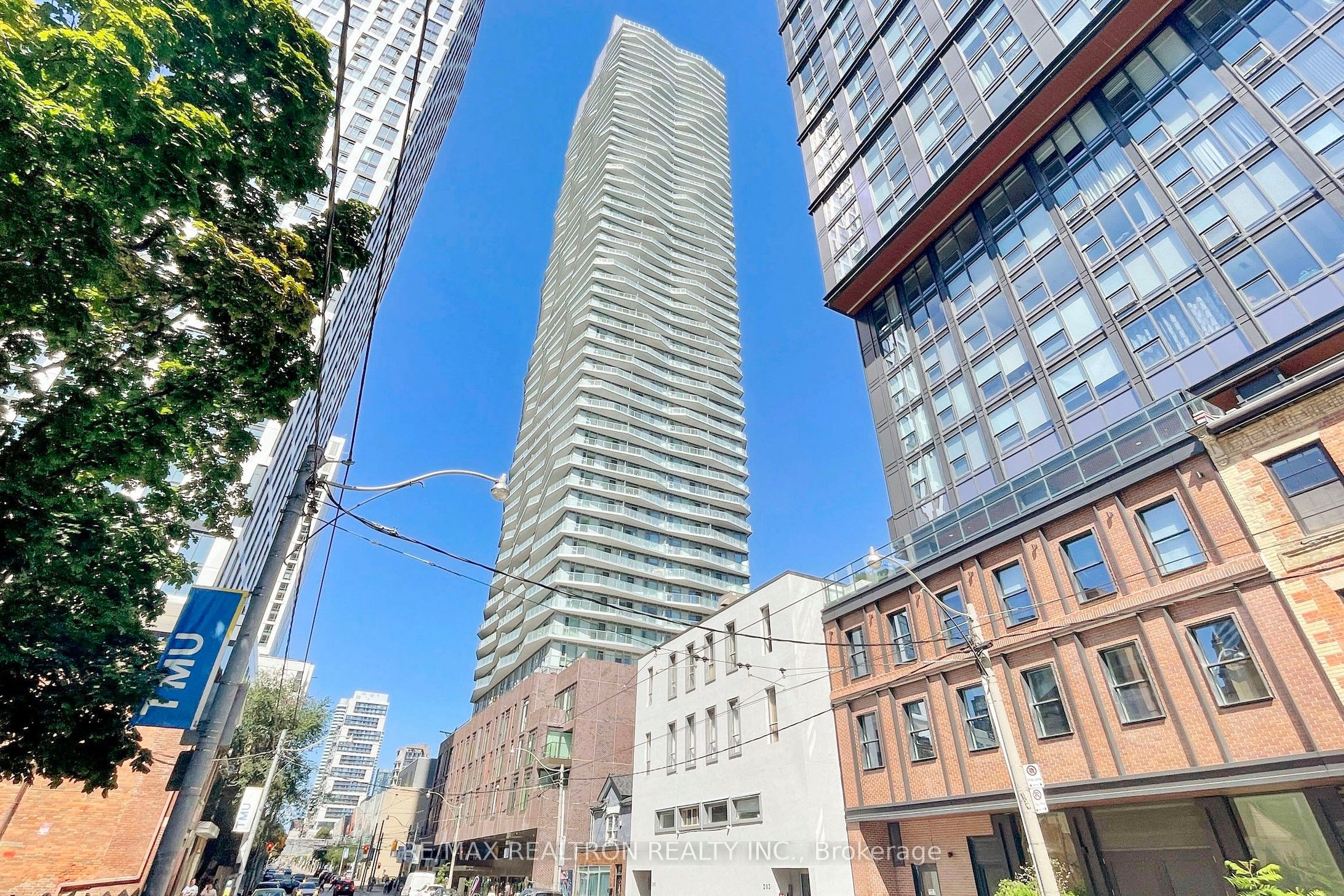 100 Dalhousie Street 414, Toronto, ON M5B 0C7 photo 3