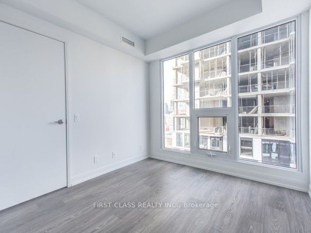 181 Dundas Street E 5115, Toronto, ON M5A 0N5 photo 5