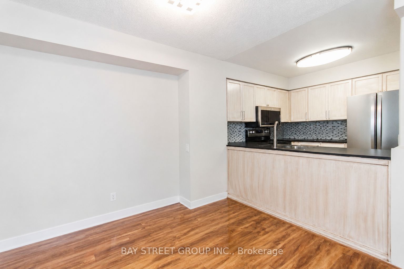8 Hillcrest Avenue 2917, Toronto, ON M2N 6Y6 photo 5