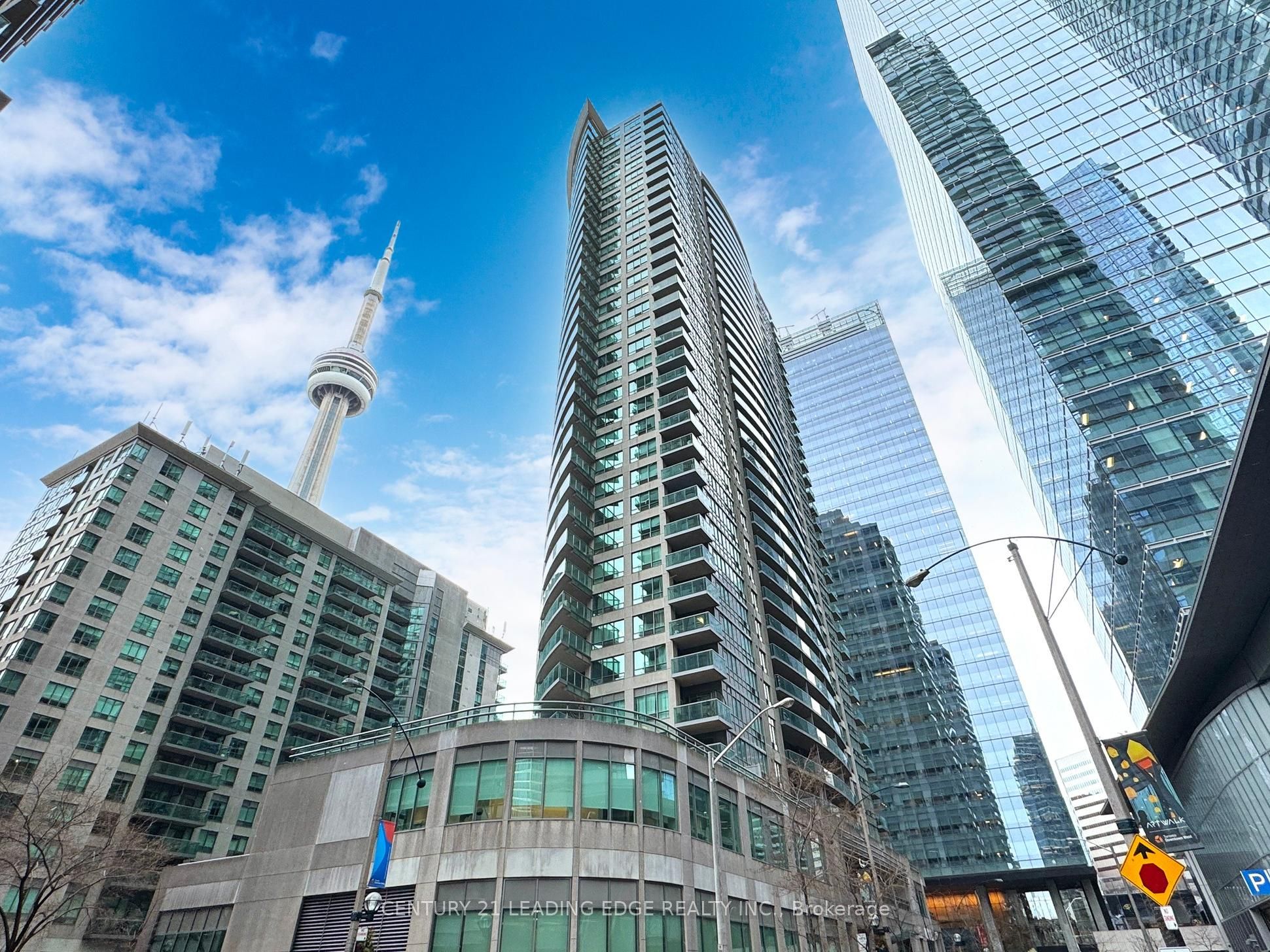 30 Grand Trunk Crescent 3503, Toronto, ON M5J 3A4 photo 3