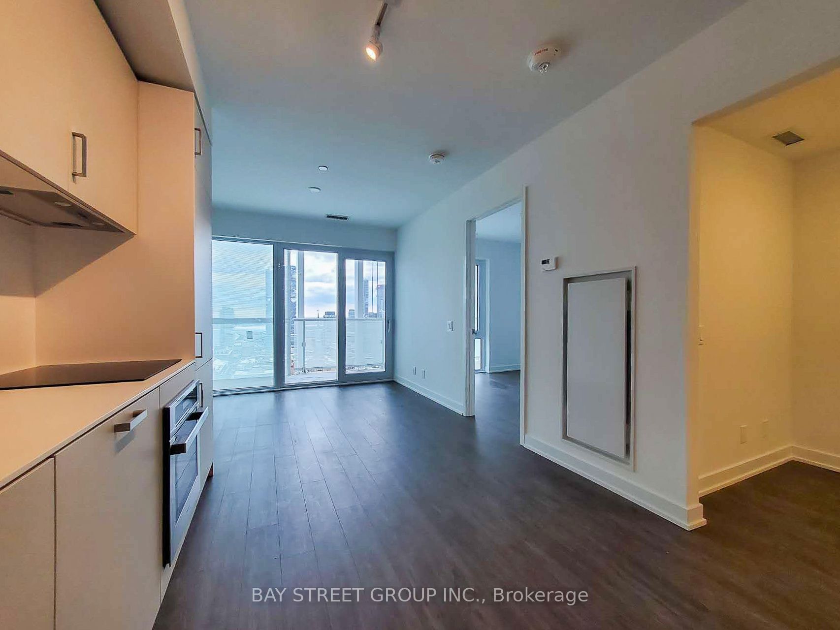 88 Queen Street E 2905, Toronto, ON M5C 0B6 photo 2