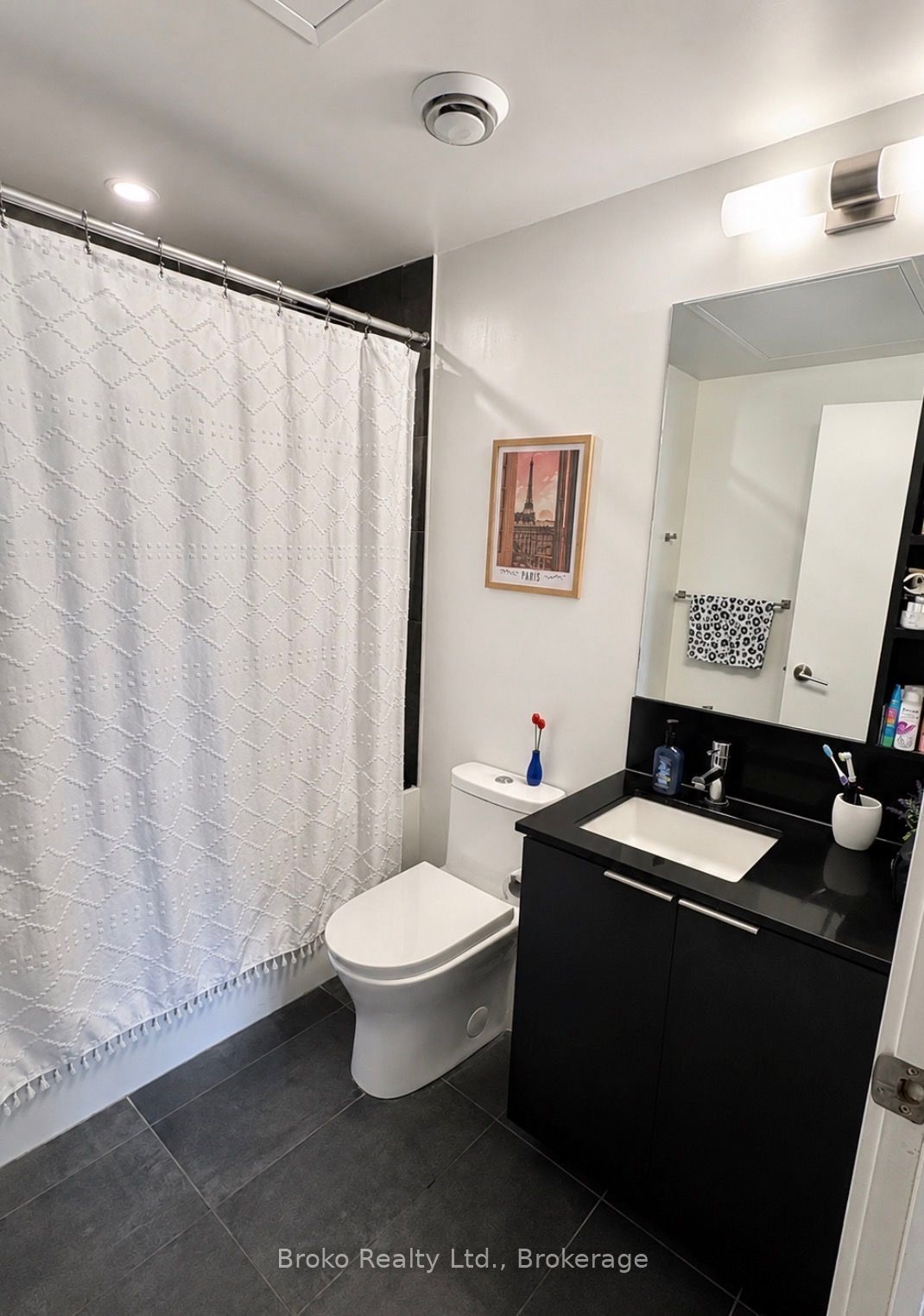 8 Wellesley Street W 1610, Toronto, ON M4Y 3B2 photo 5