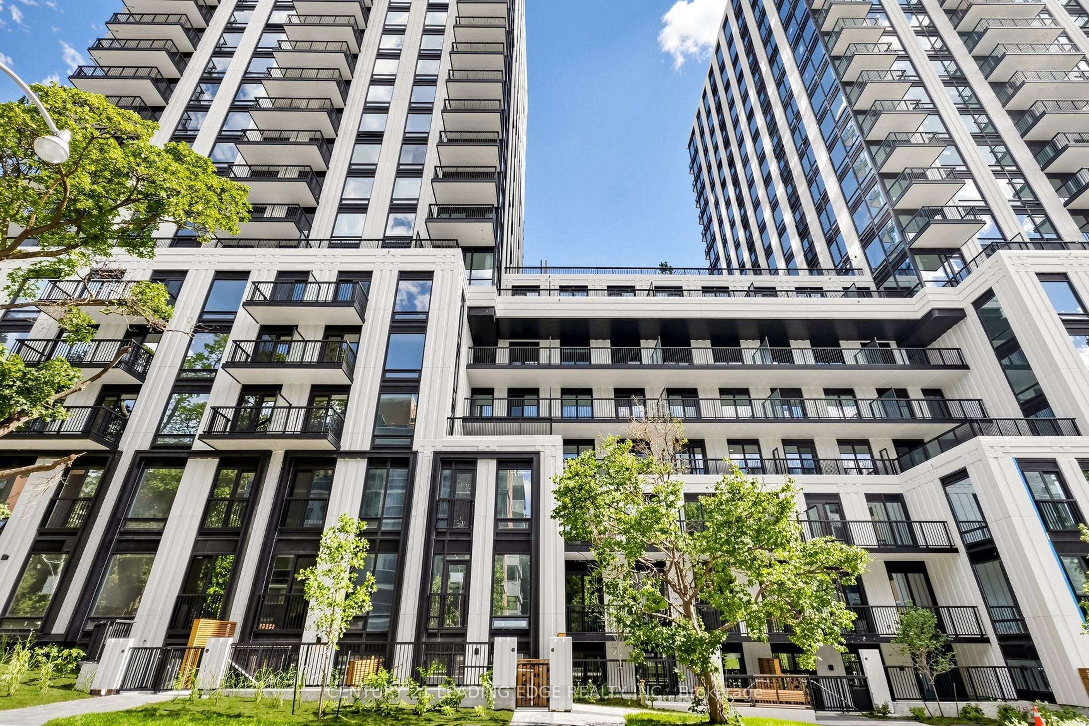 89 Montclair Avenue 925, Toronto, ON M5P 0A9 photo 2