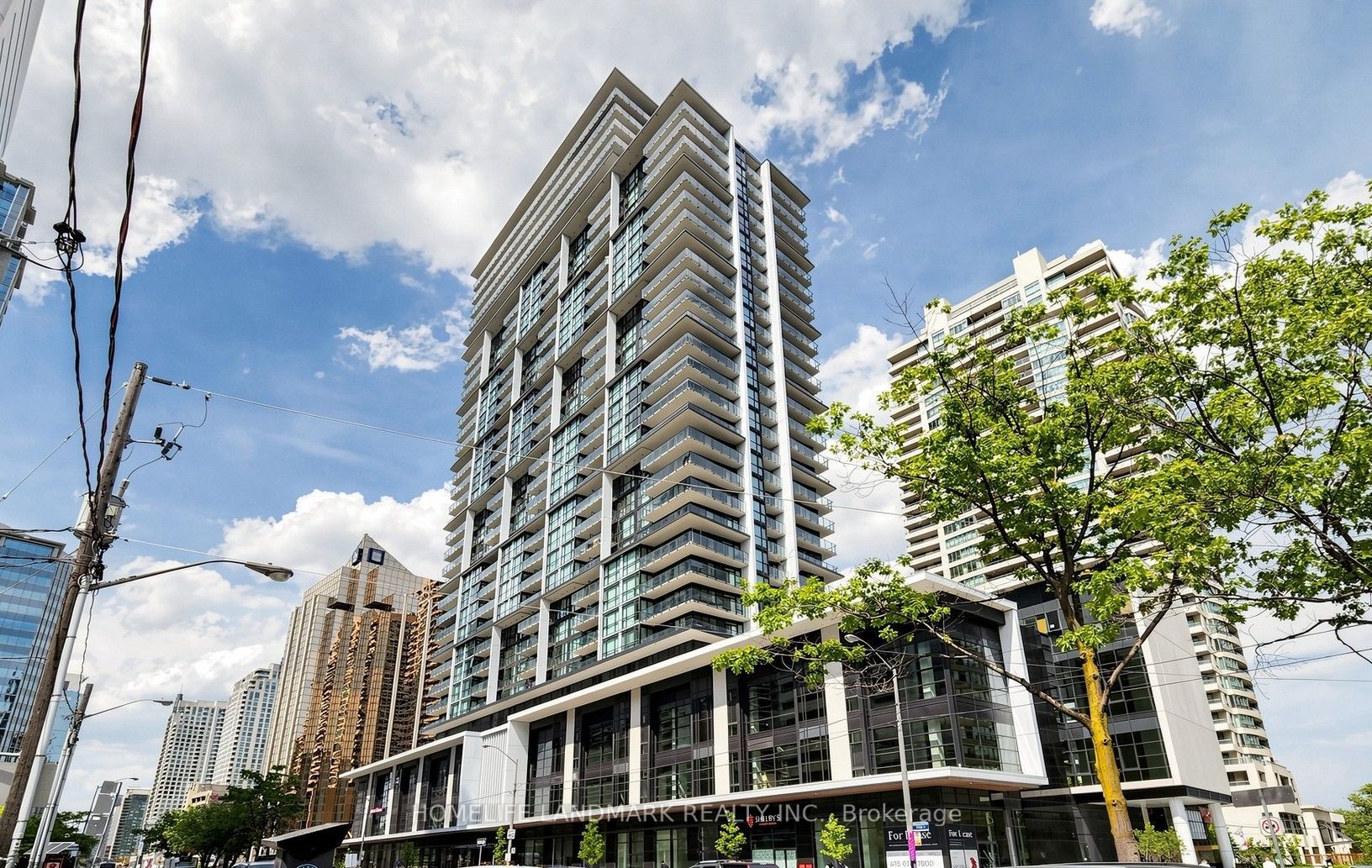 4955 yonge Street 818, Toronto, ON M2N 0L8