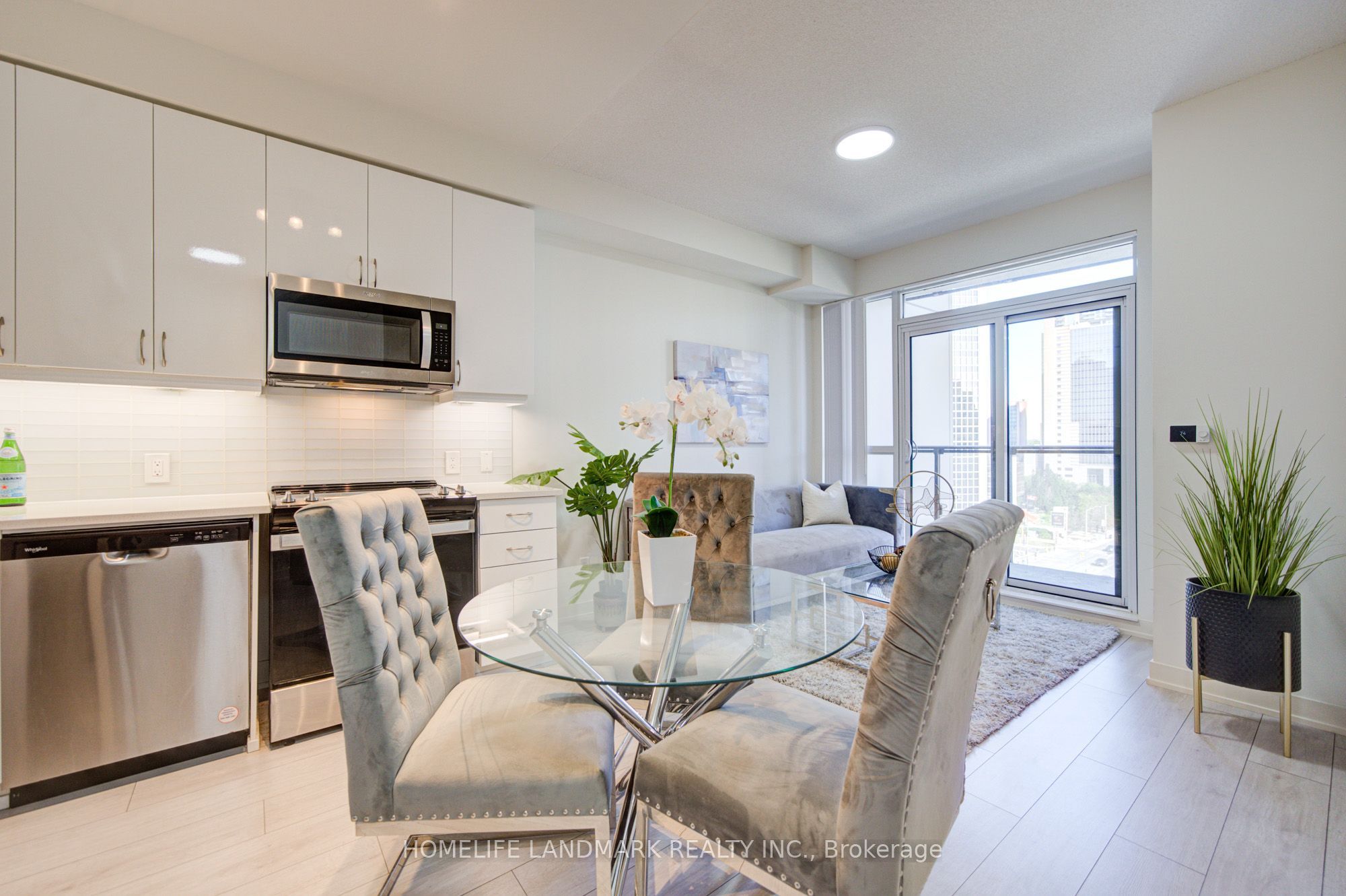 4955 yonge Street 818, Toronto, ON M2N 0L8 photo 4