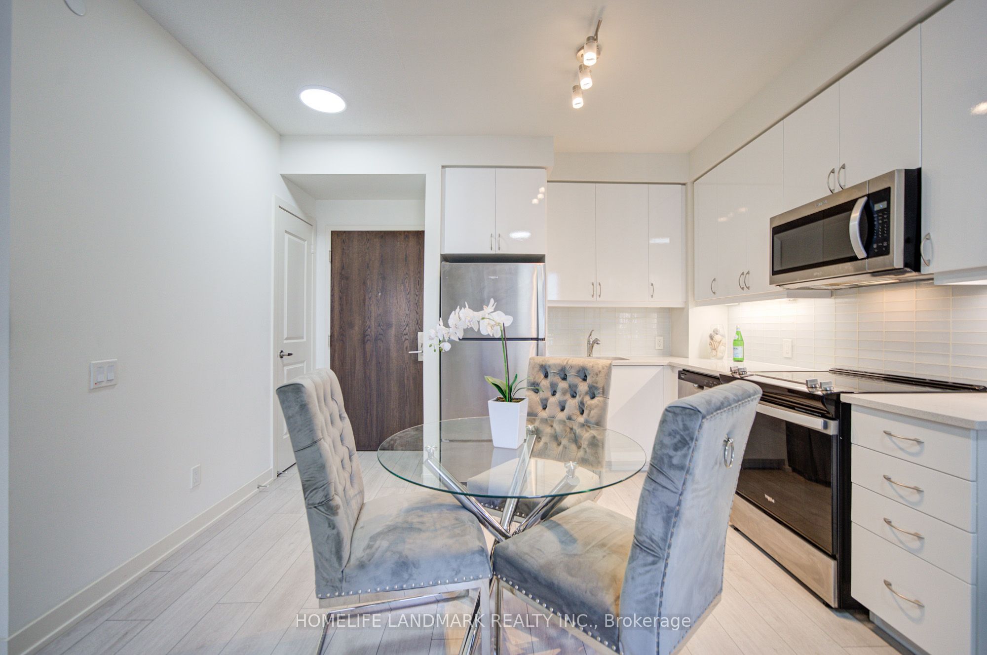 4955 yonge Street 818, Toronto, ON M2N 0L8 photo 5