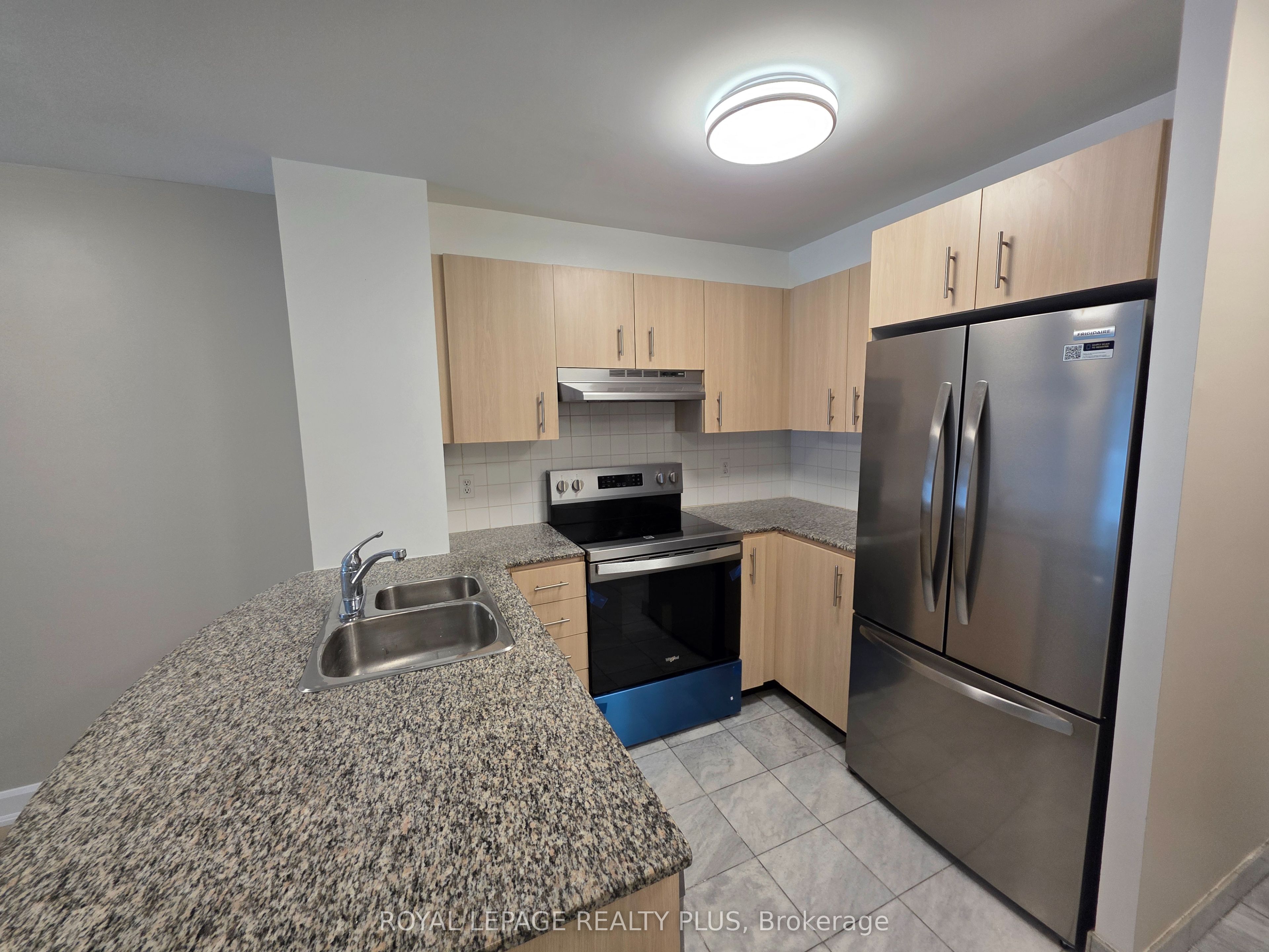 105 Victoria Street 607, Toronto, ON M5C 3B4 photo 4