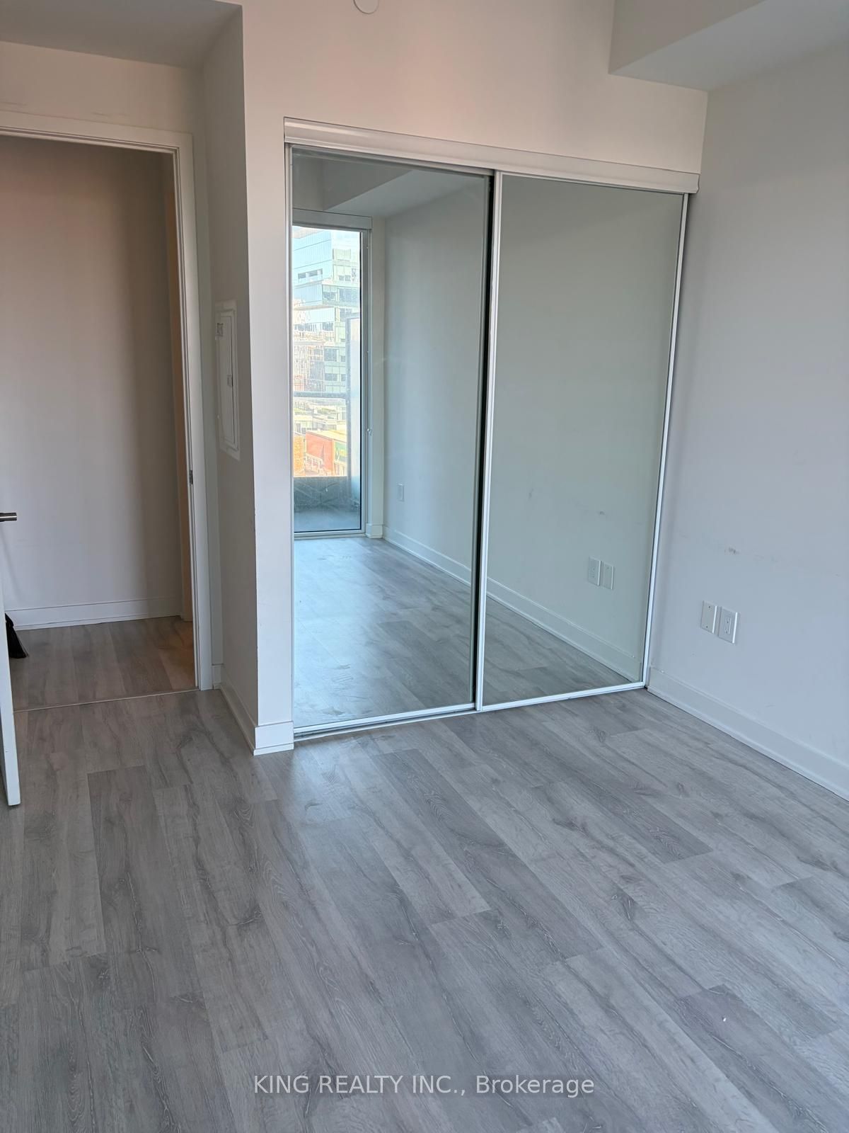 70 Princess Street 806 E, Toronto, ON M5A 0X6 photo 4