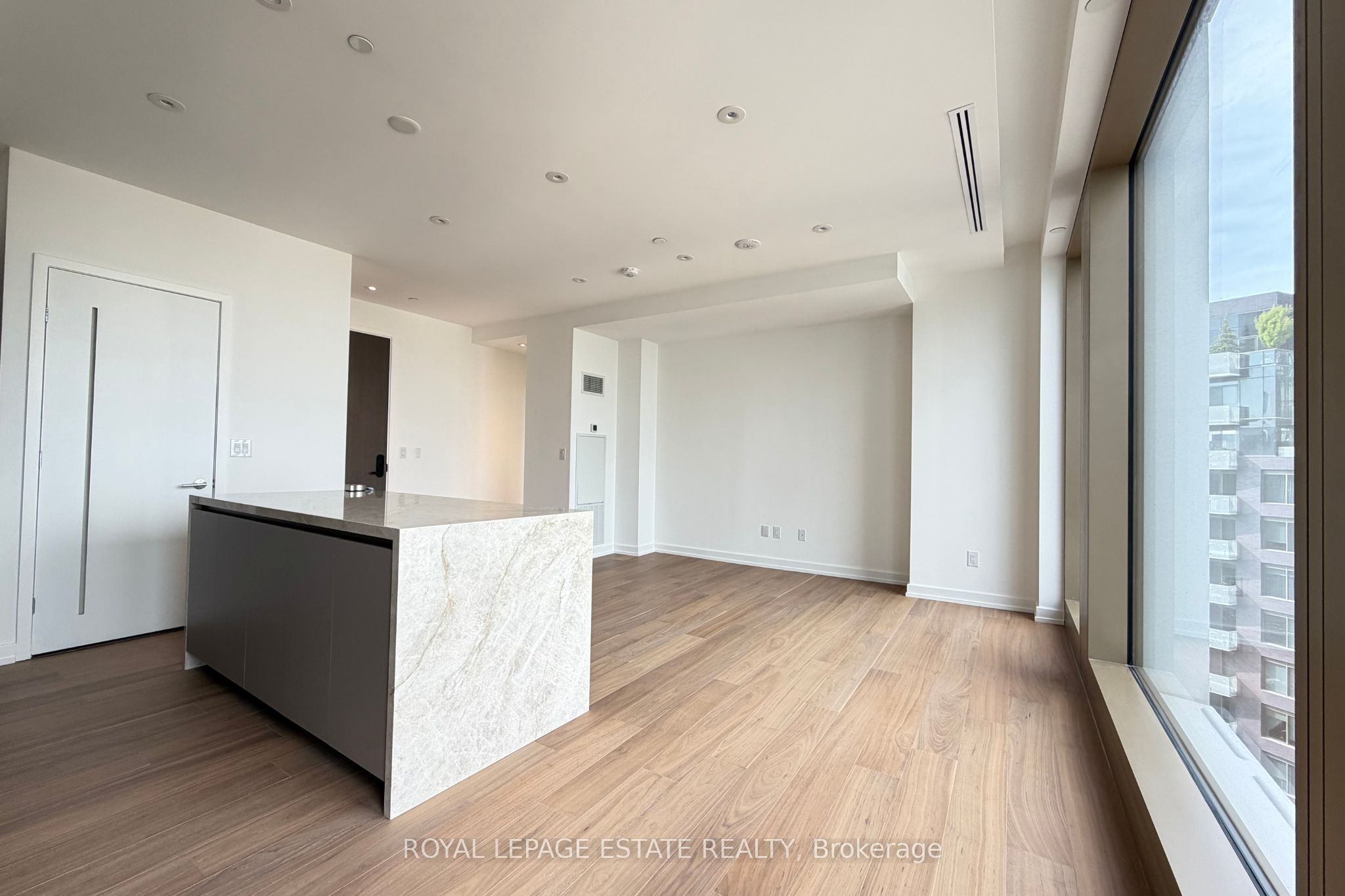 1315 Bay Street 2201, Toronto, ON M5R 0B3 photo 4