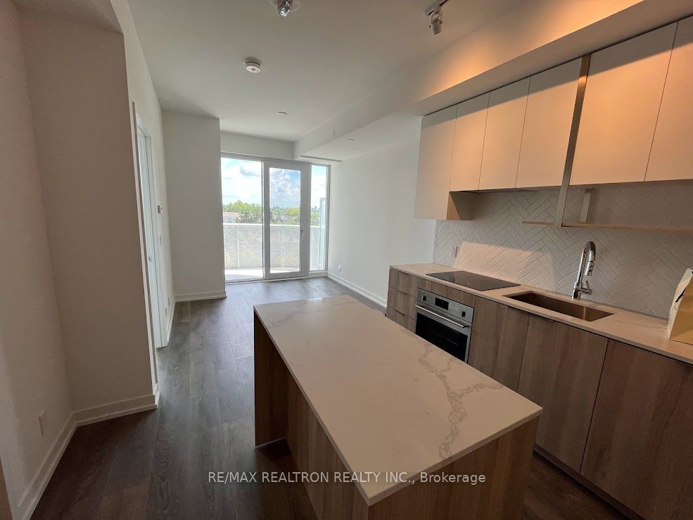 15 Holmes Avenue 509, Toronto, ON M2N 0L4 photo 2