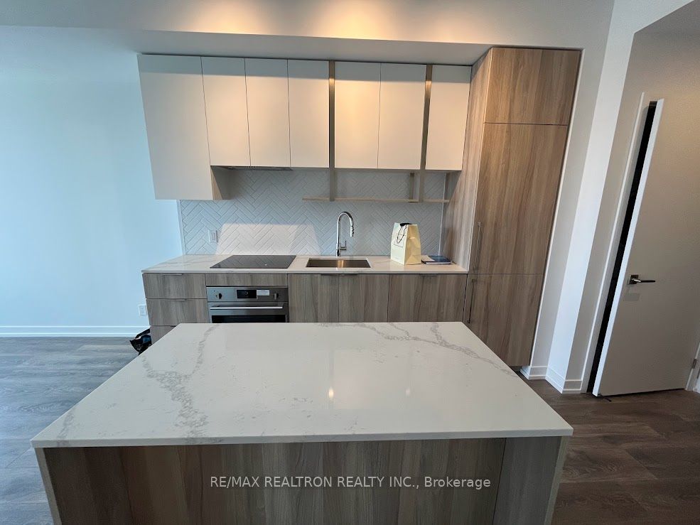 15 Holmes Avenue 509, Toronto, ON M2N 0L4 photo 3