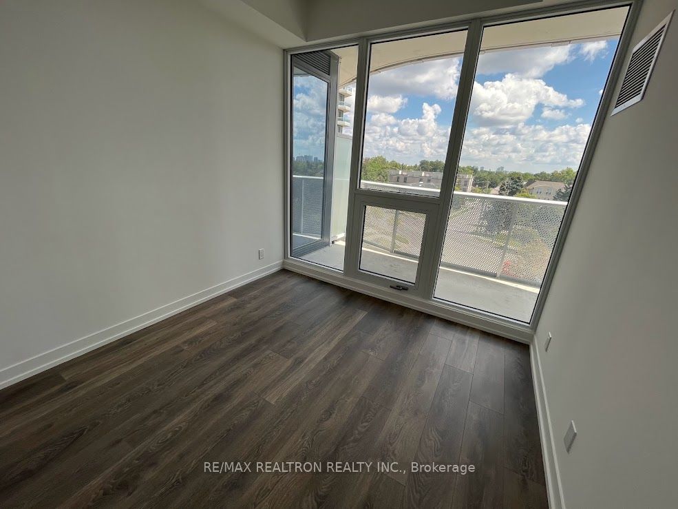 15 Holmes Avenue 509, Toronto, ON M2N 0L4 photo 5