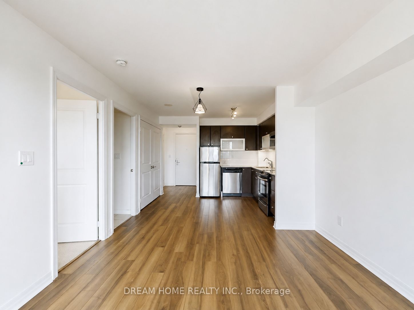2015 Sheppard Avenue E 507, Toronto, ON M2J 0B3 photo 5