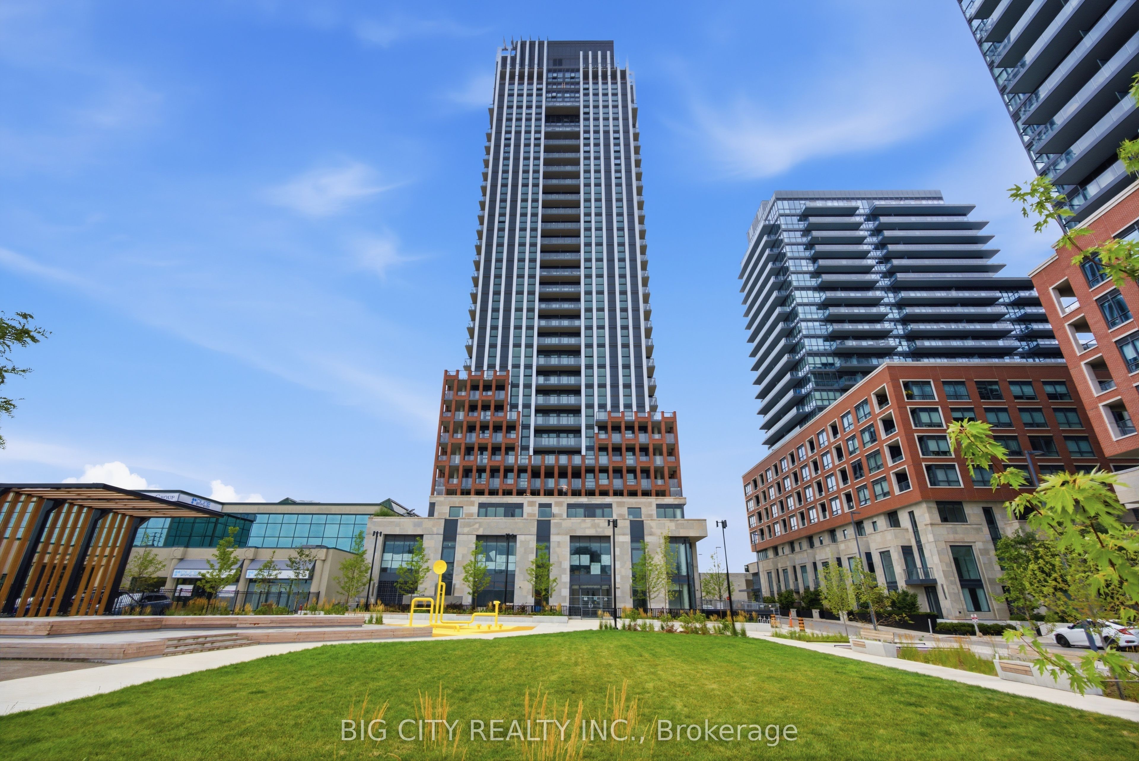25 Frederick Todd Way 1109, Toronto, ON M4G 0E8