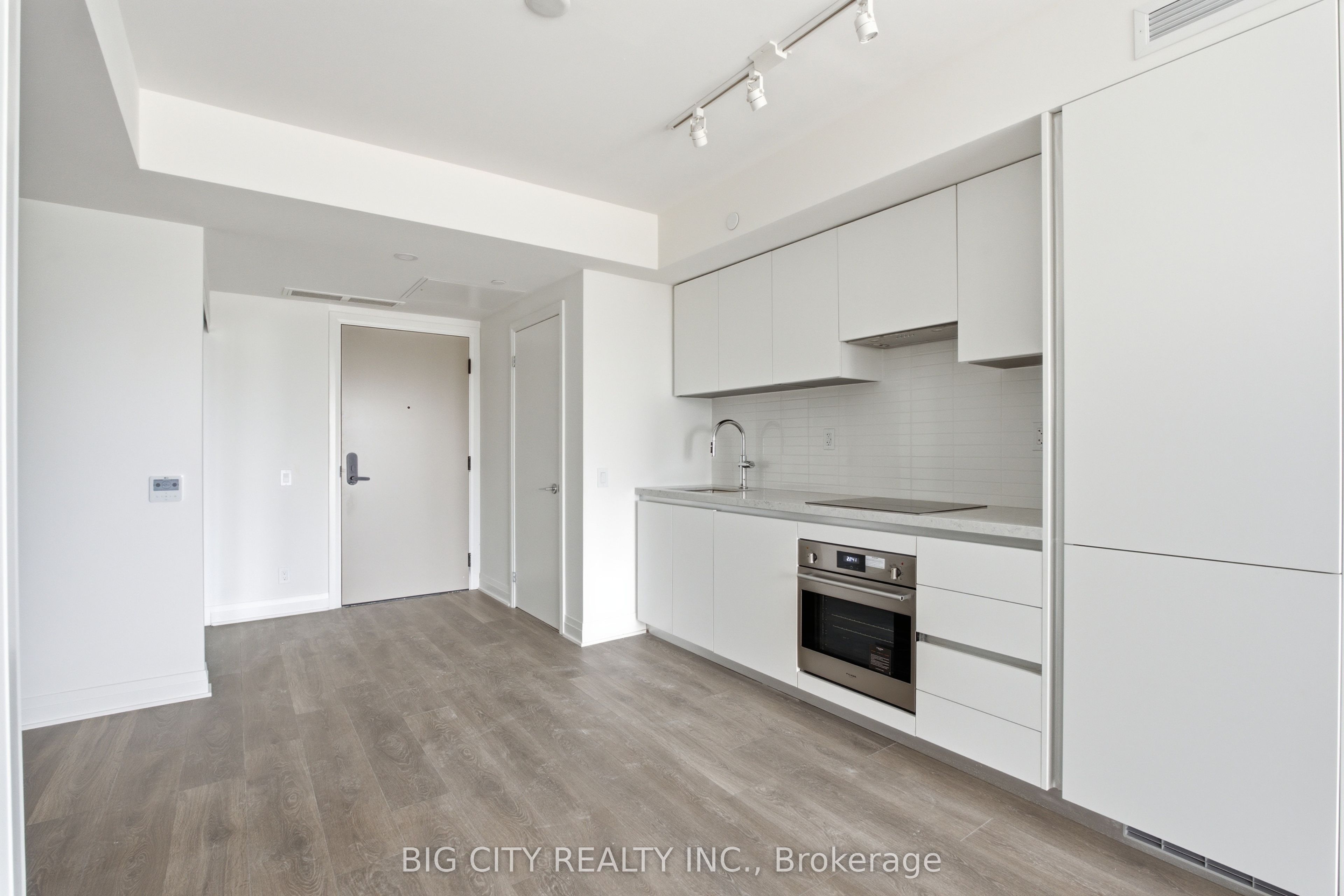 25 Frederick Todd Way 1109, Toronto, ON M4G 0E8 photo 4