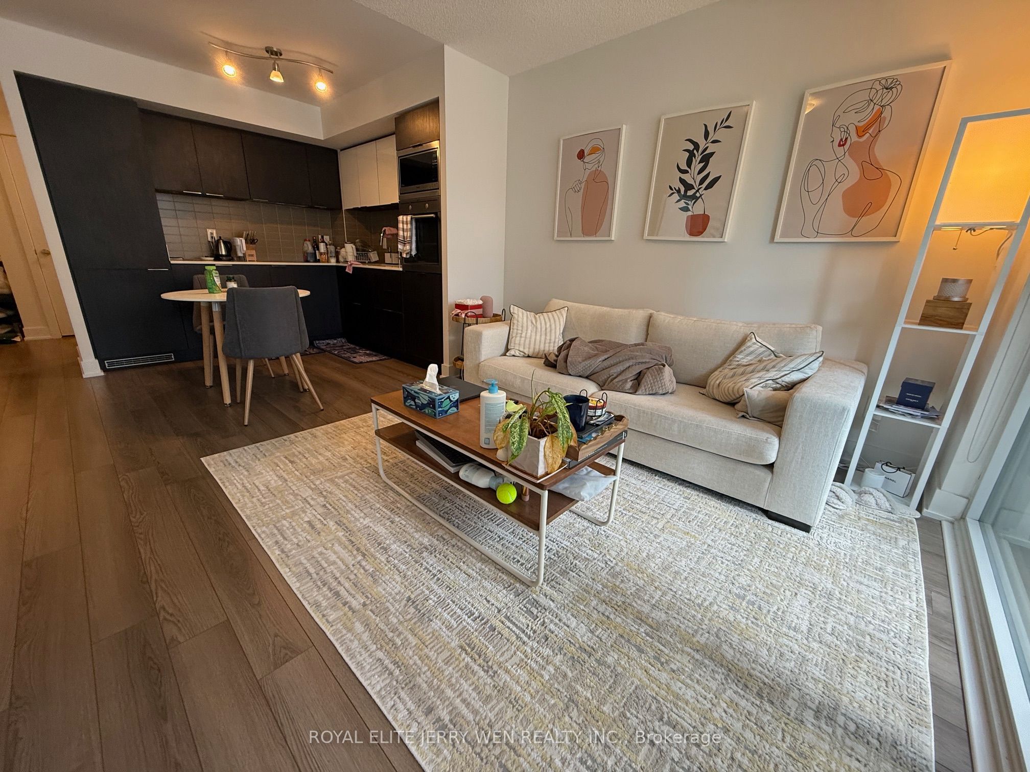 318 Richmond Street W 911, Toronto, ON M5V 0B4 photo 3