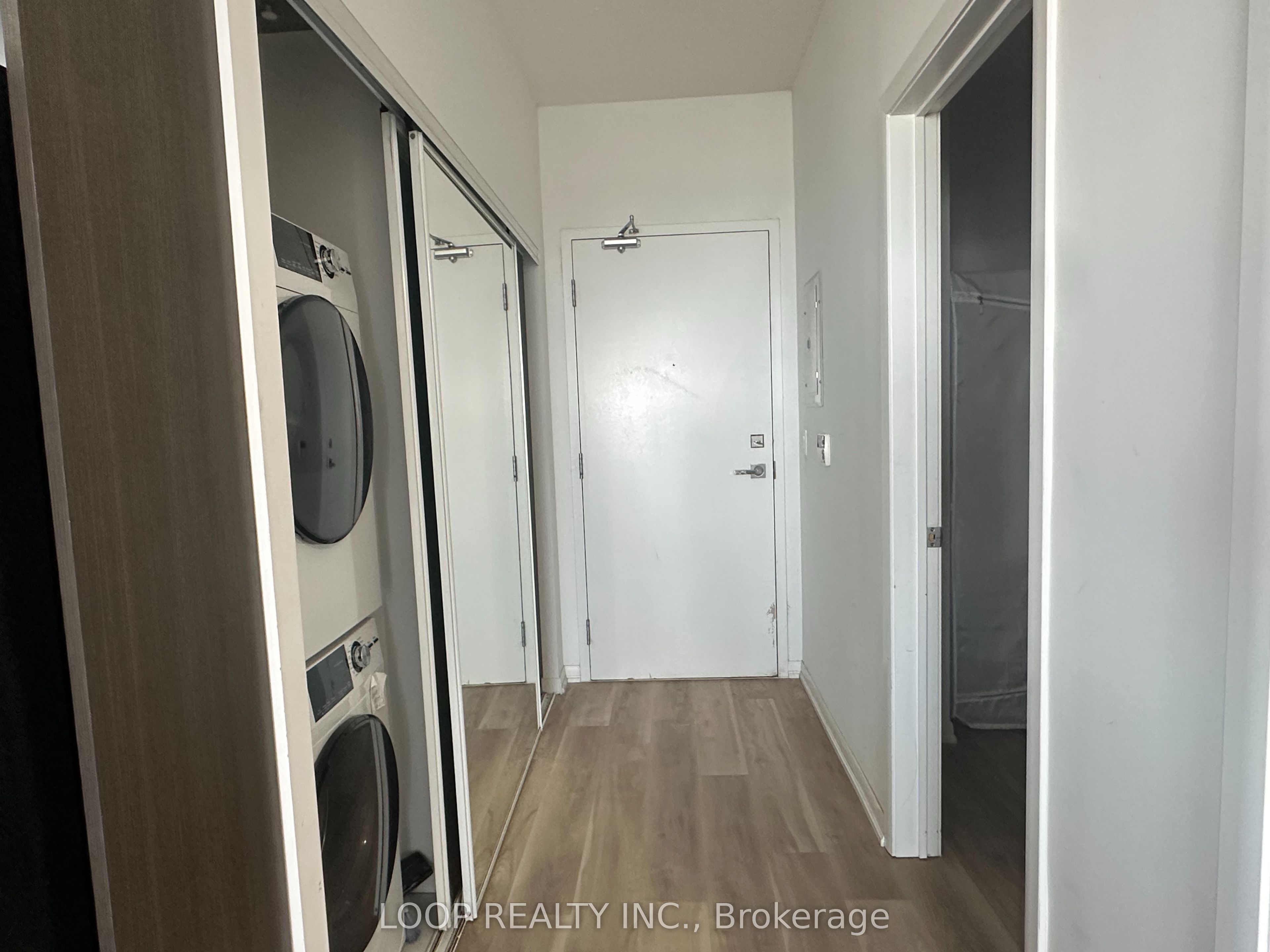 832 Bay Street 4603, Toronto, ON M5S 1Z6 photo 2