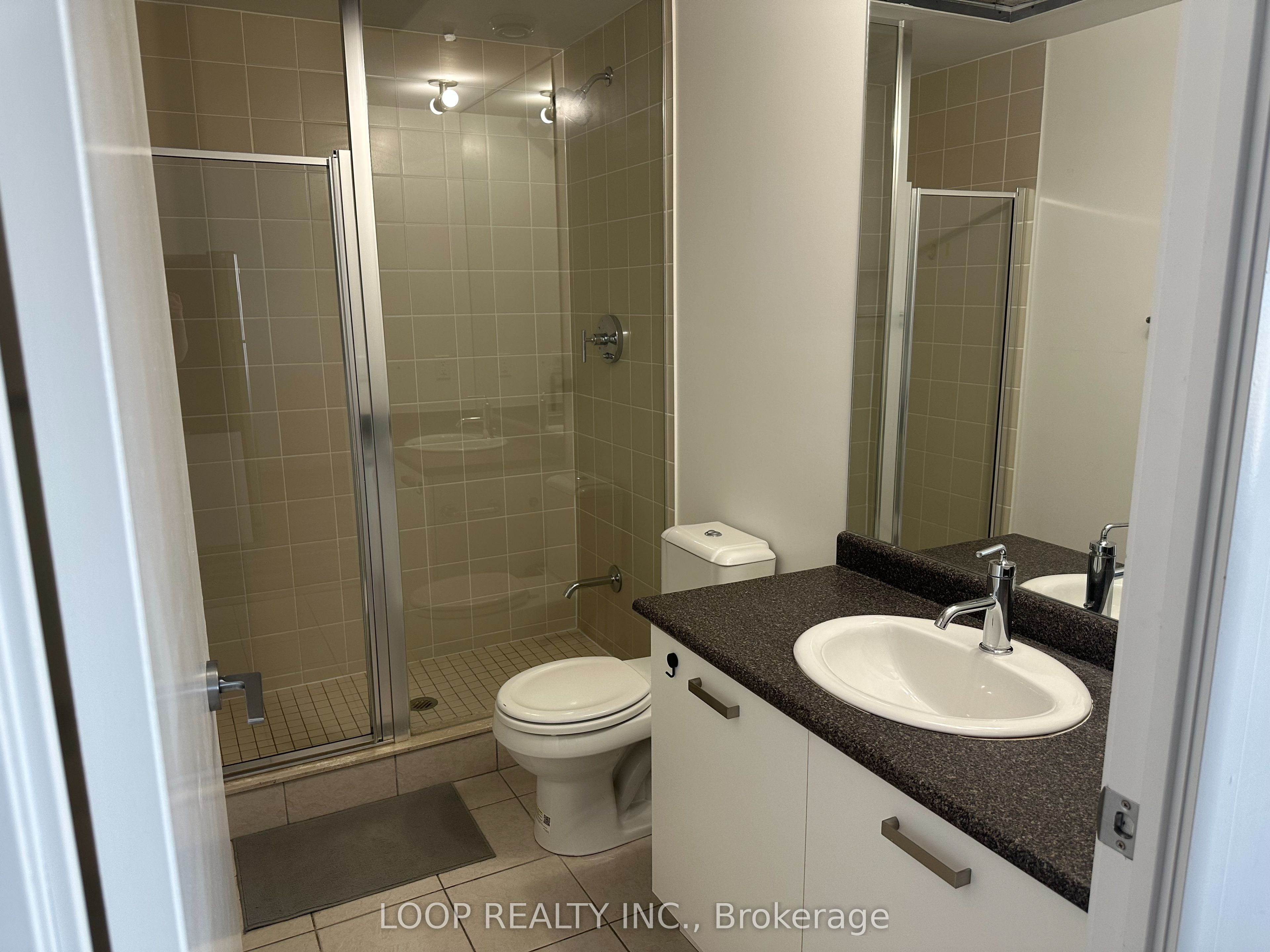 832 Bay Street 4603, Toronto, ON M5S 1Z6 photo 4