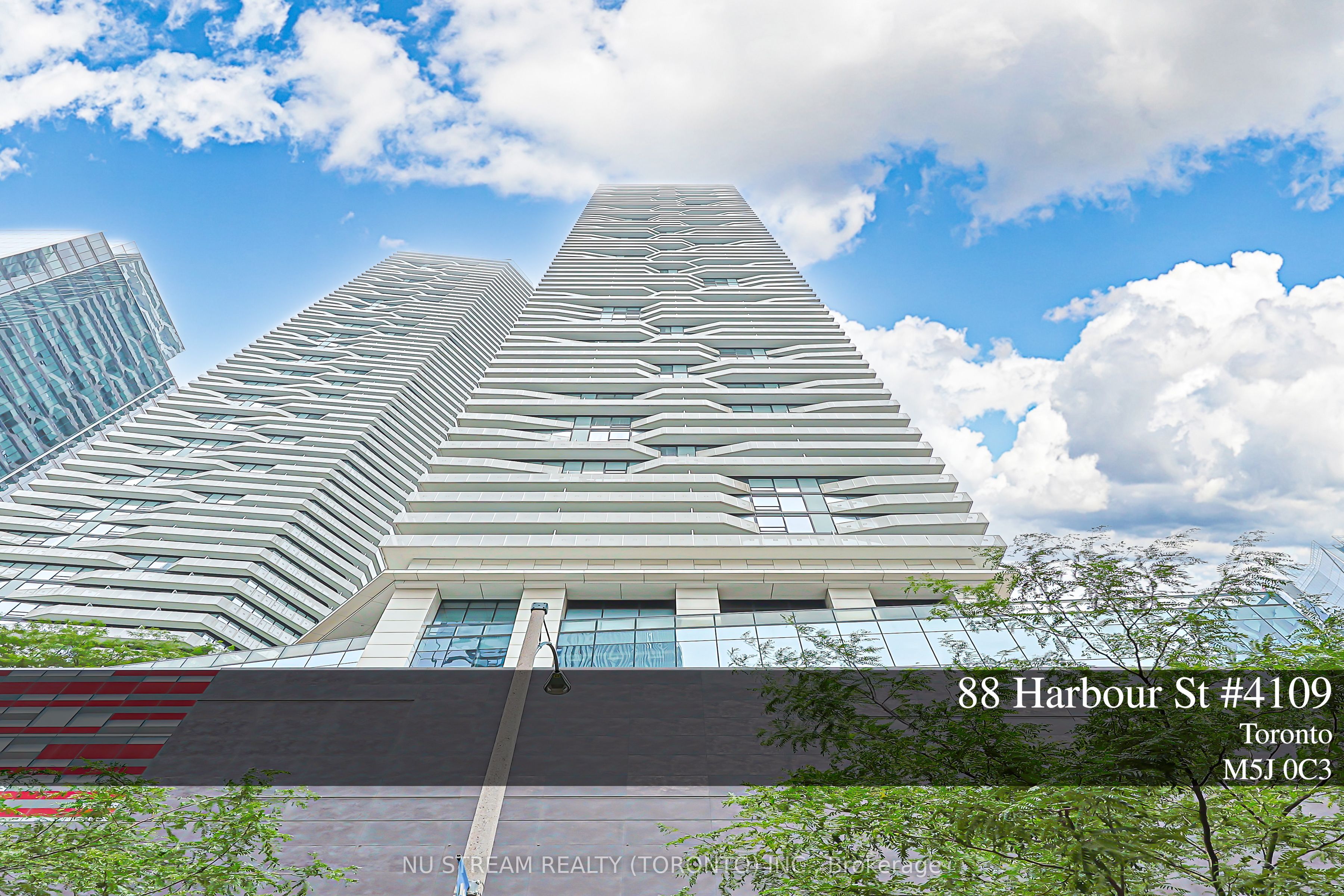 88 Harbour Street 4109, Toronto, ON M5J 1B7