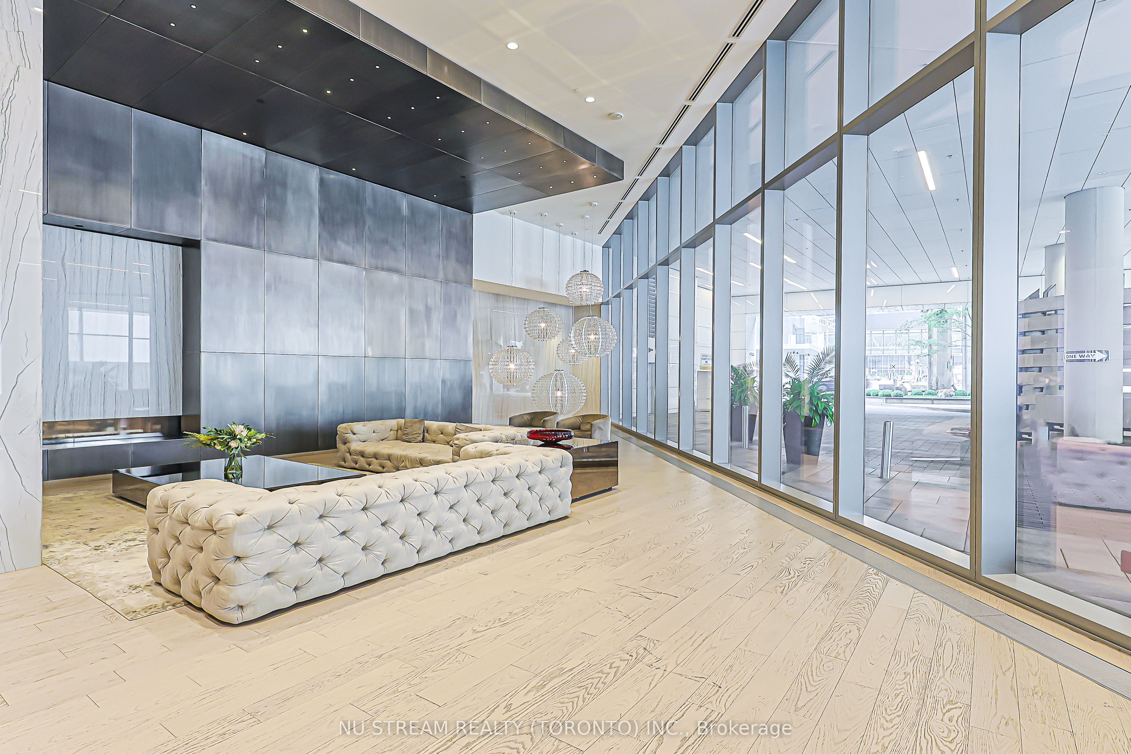 88 Harbour Street 4109, Toronto, ON M5J 1B7 photo 5