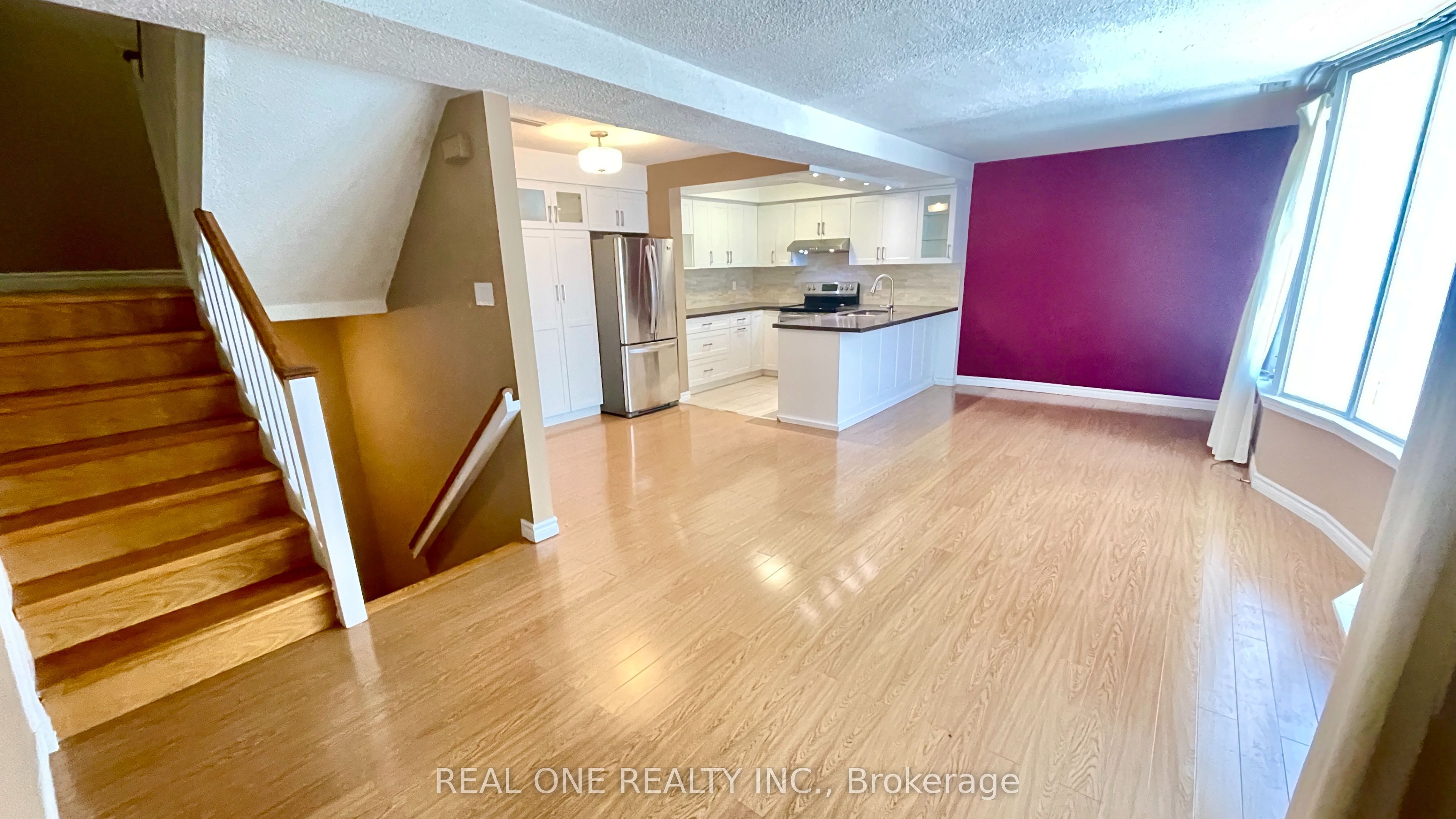 101 Mcgill Street 2, Toronto, ON M5B 1H5 photo 2