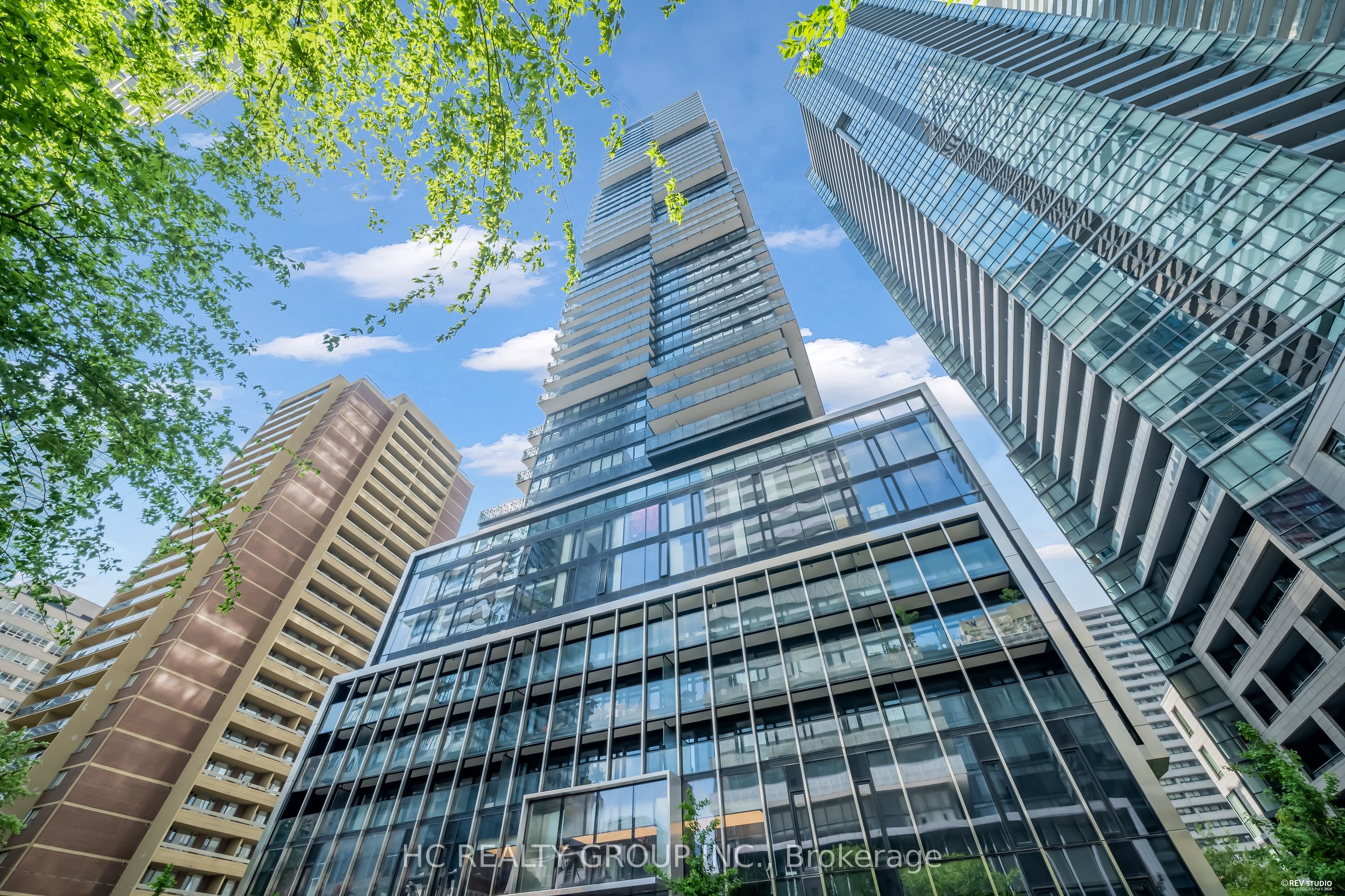 55 Charles Street E 1805, Toronto, ON M4Y 0J1