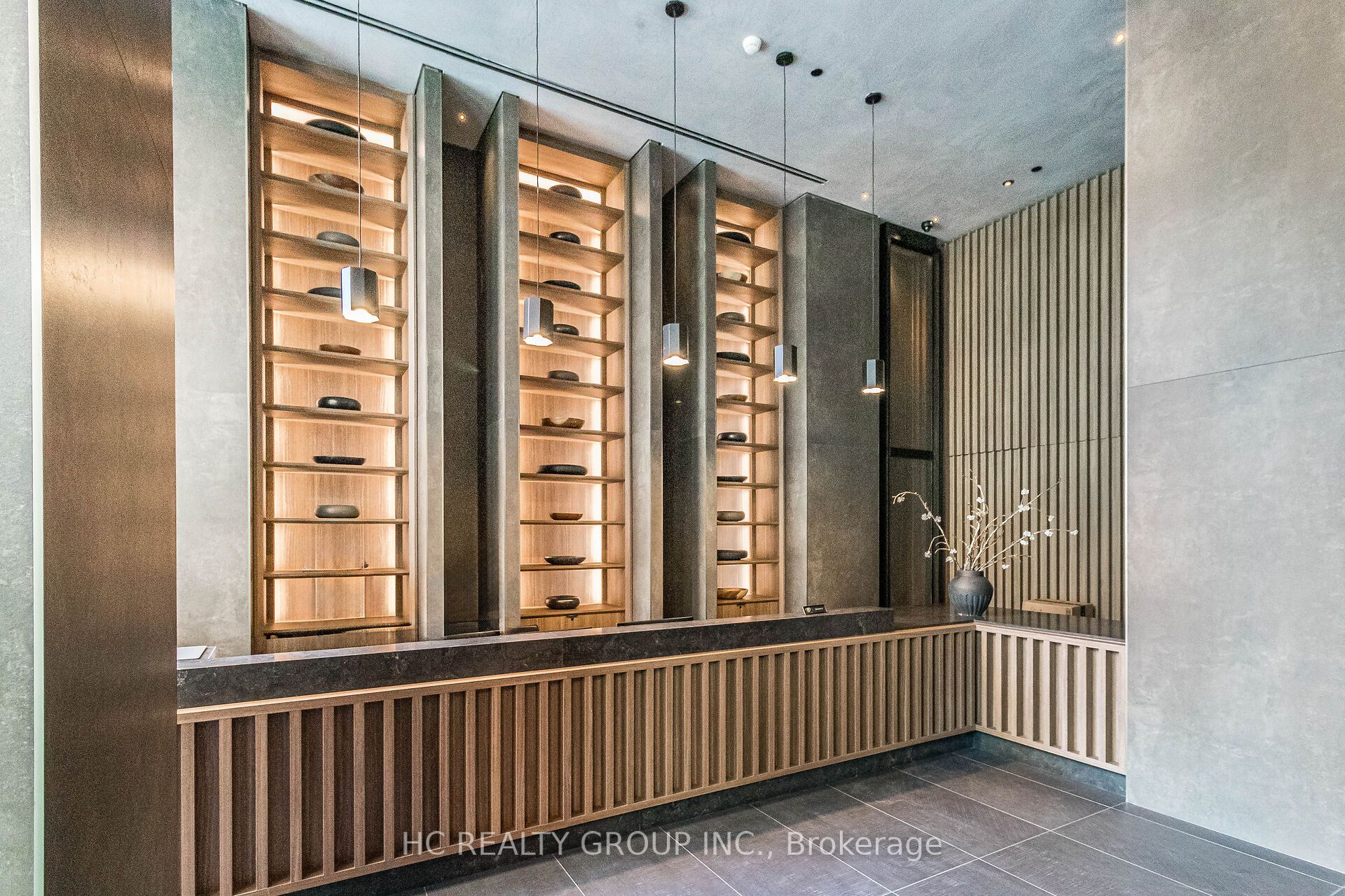 55 Charles Street E 1805, Toronto, ON M4Y 0J1 photo 3