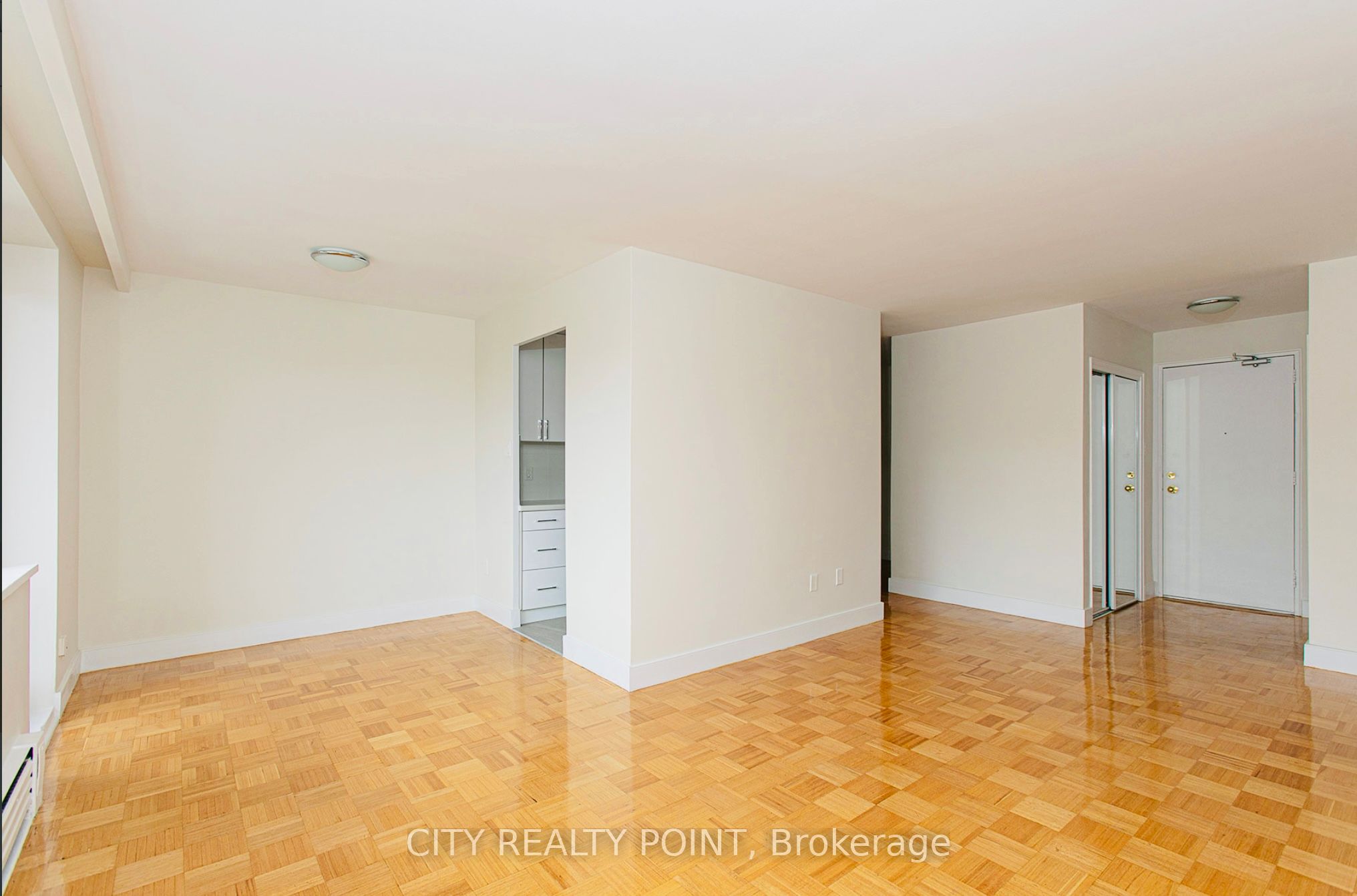 2 Grandstand Place 210, Toronto, ON M4H 1E2 photo 5