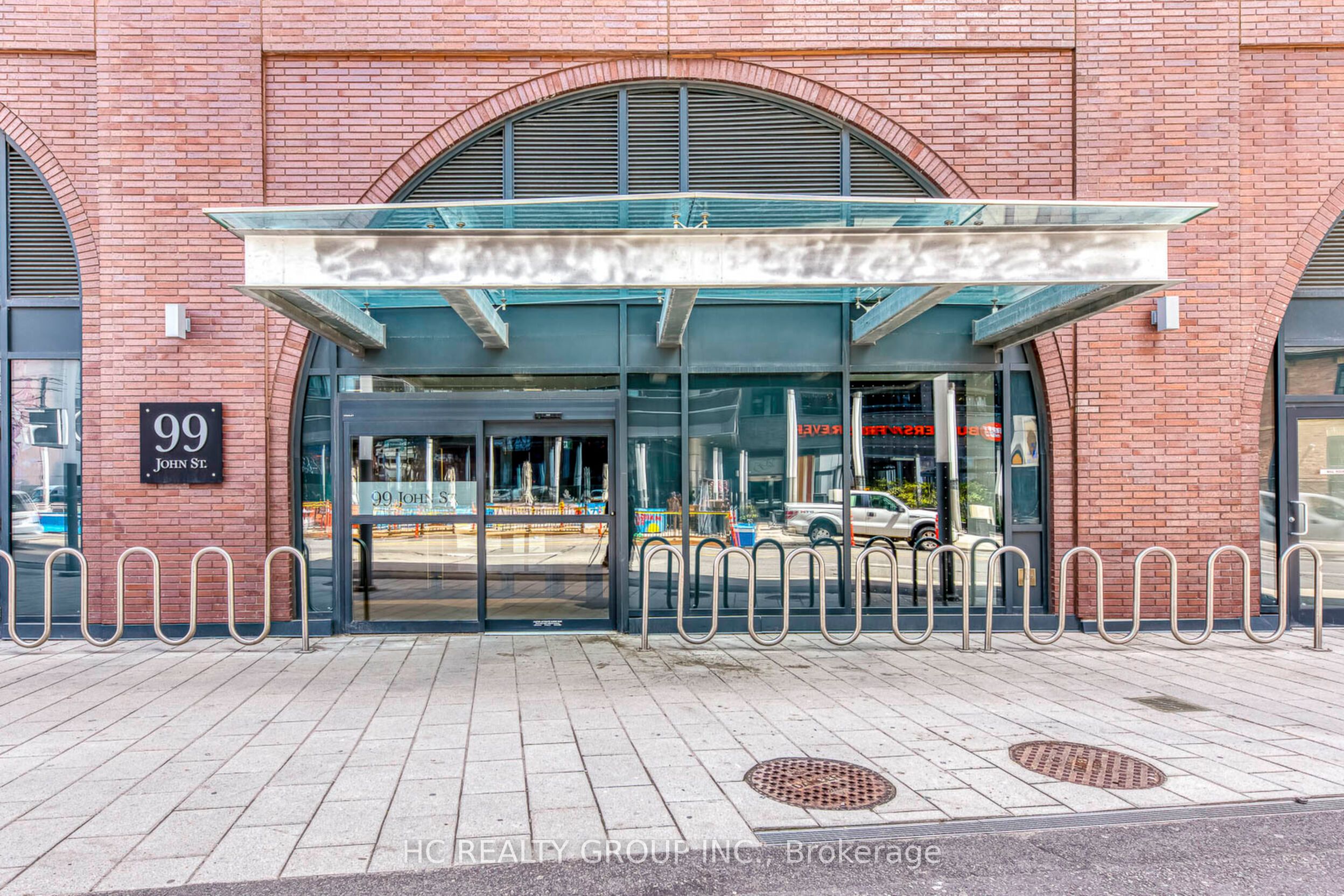 99 John Street 205, Toronto, ON M5V 0S6 photo 2