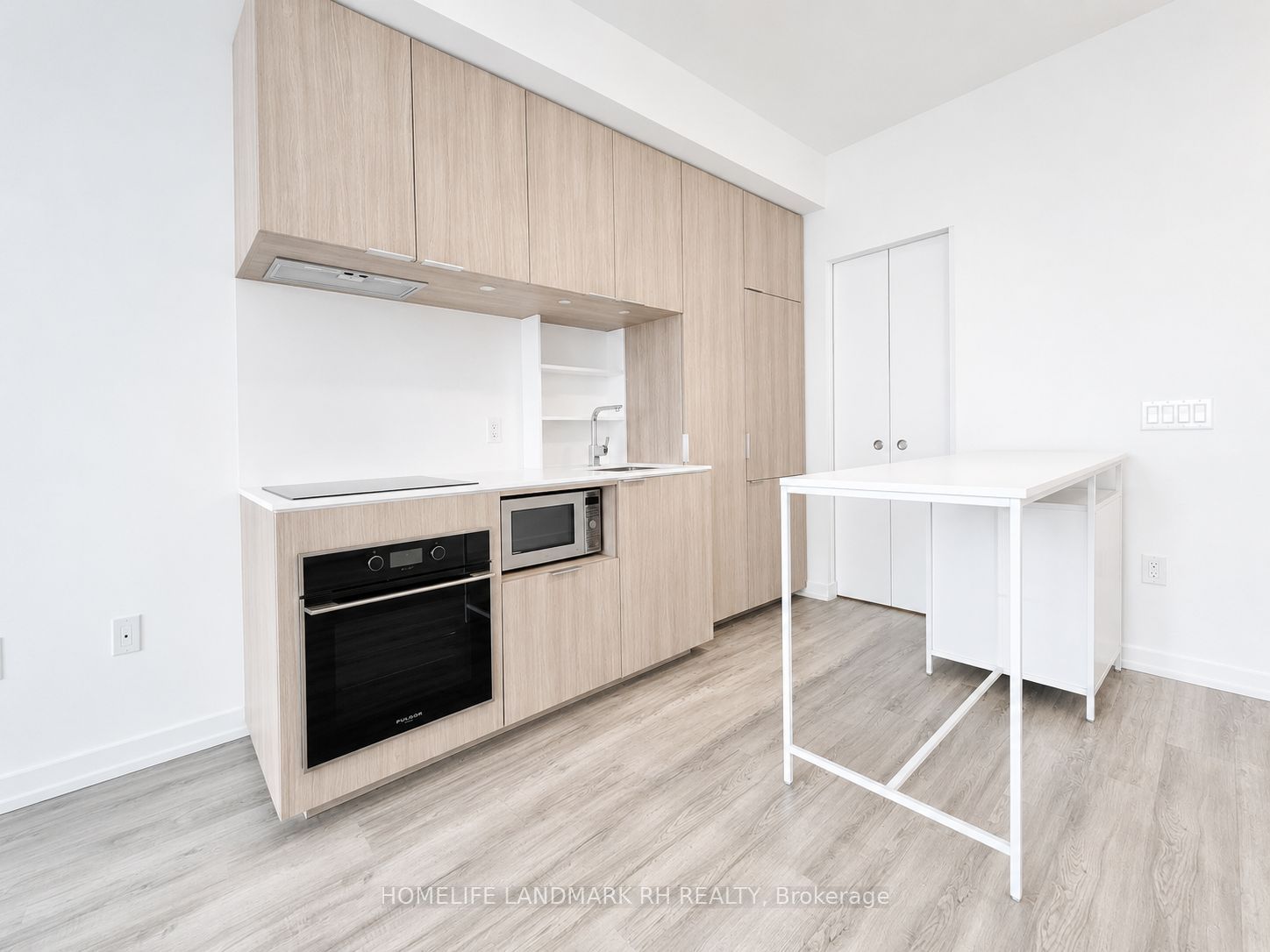 77 Shuter Street 2808, Toronto, ON M5B 0B8 photo 3