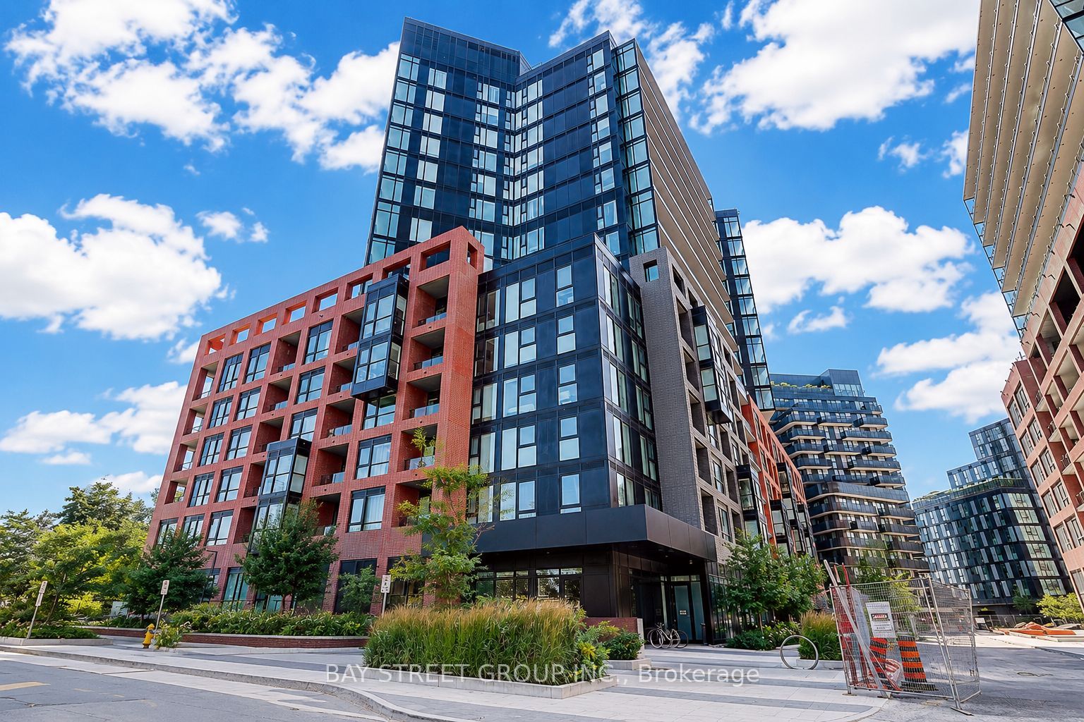 8 Tippet Road 431, Toronto, ON M3H 0E7