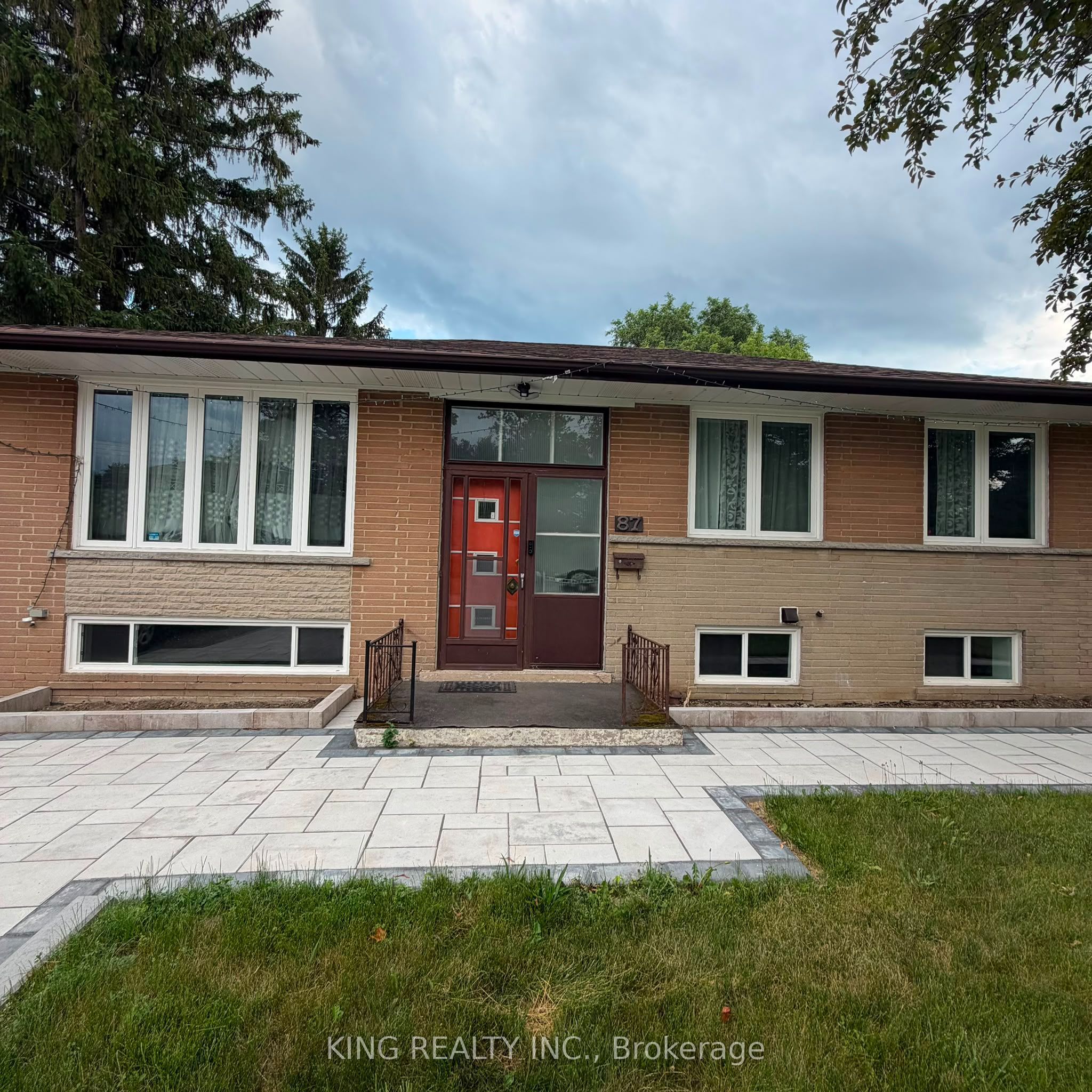 87 Elvaston Drive, Toronto, ON M4A 1N7