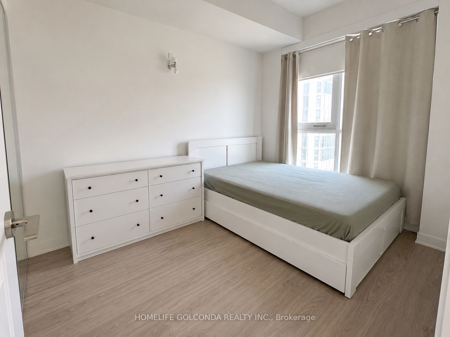 100 Dalhousie Street 2602, Toronto, ON M5B 0C7 photo 4
