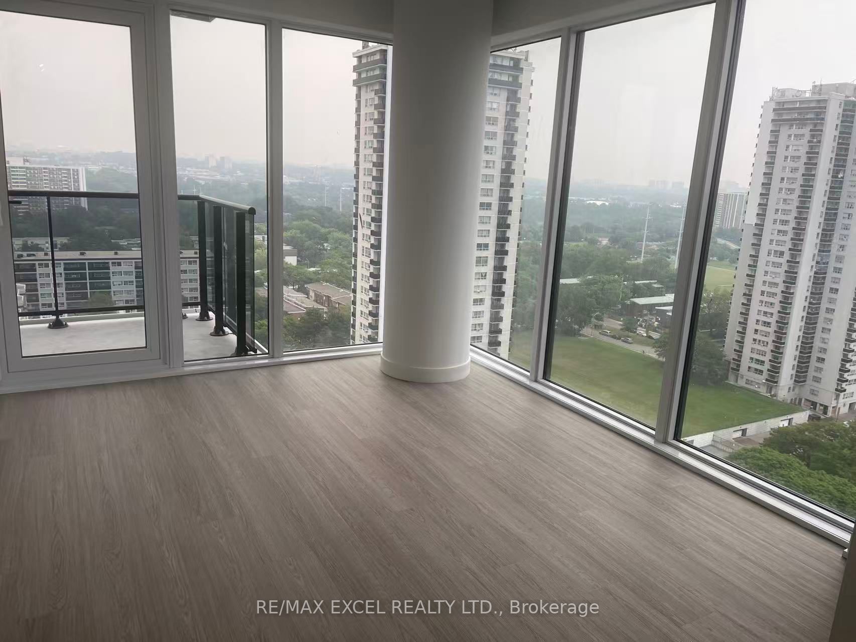 15 David Salomon Drive 1908, Toronto, ON M3C 1E7 photo 2