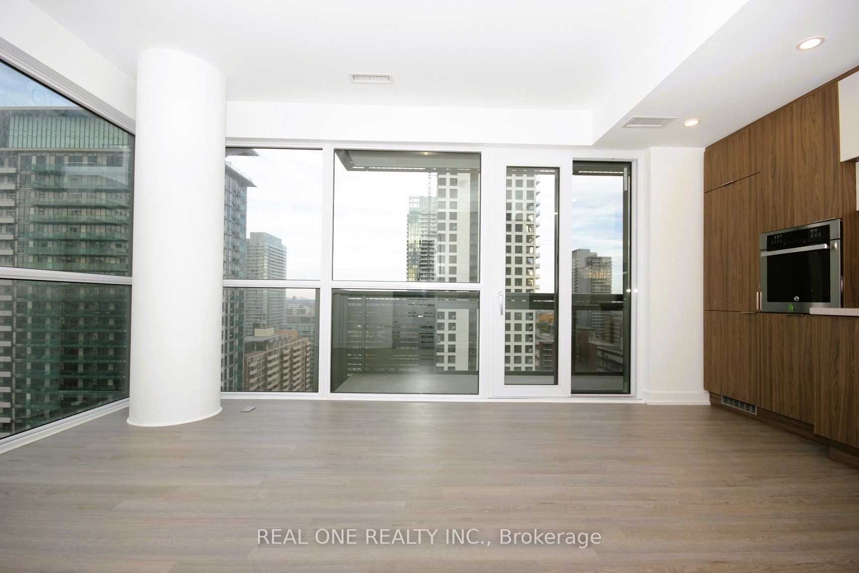 39 Roehampton Avenue 1709, Toronto, ON M4P 0G1 photo 5