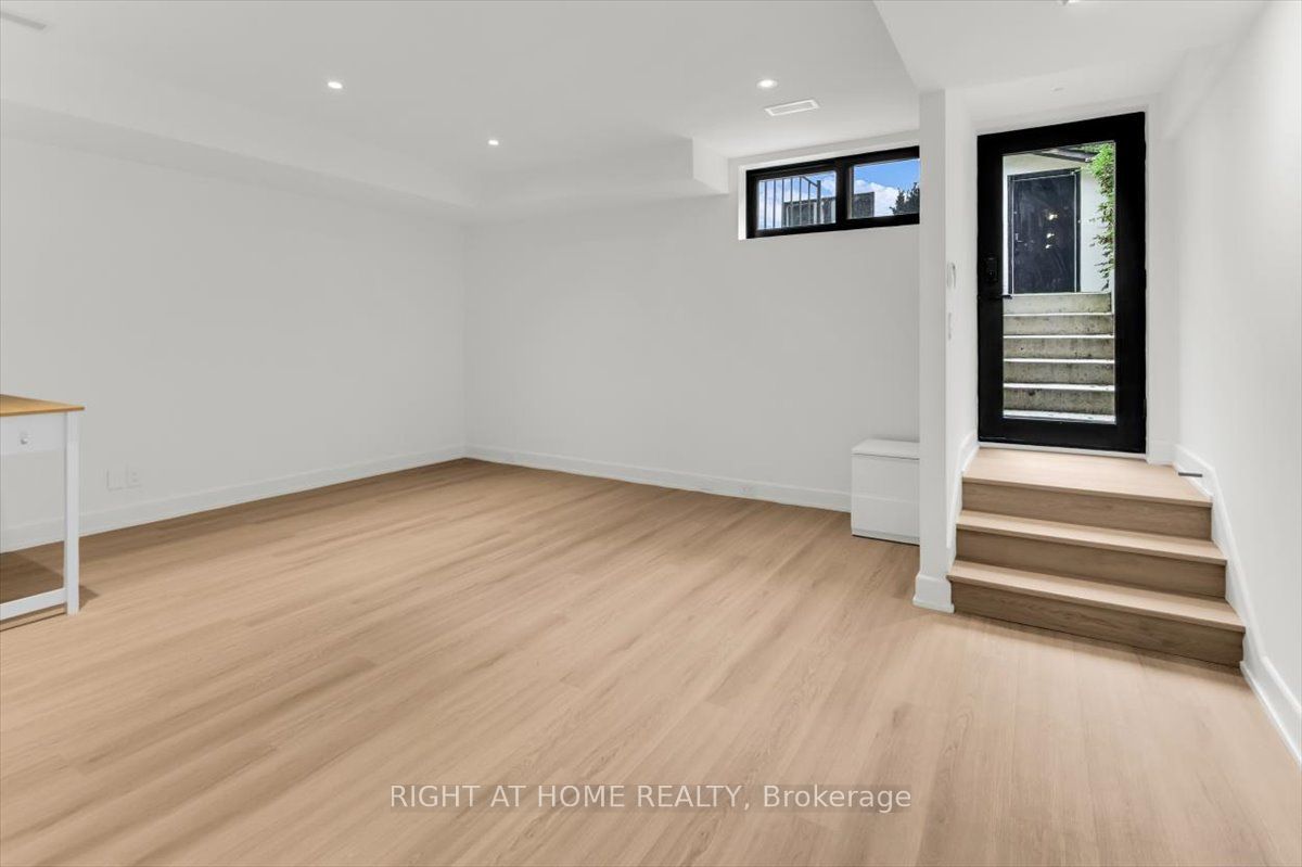 431 Arlington Avenue LOWER, Toronto, ON M6C 3A4 photo 5