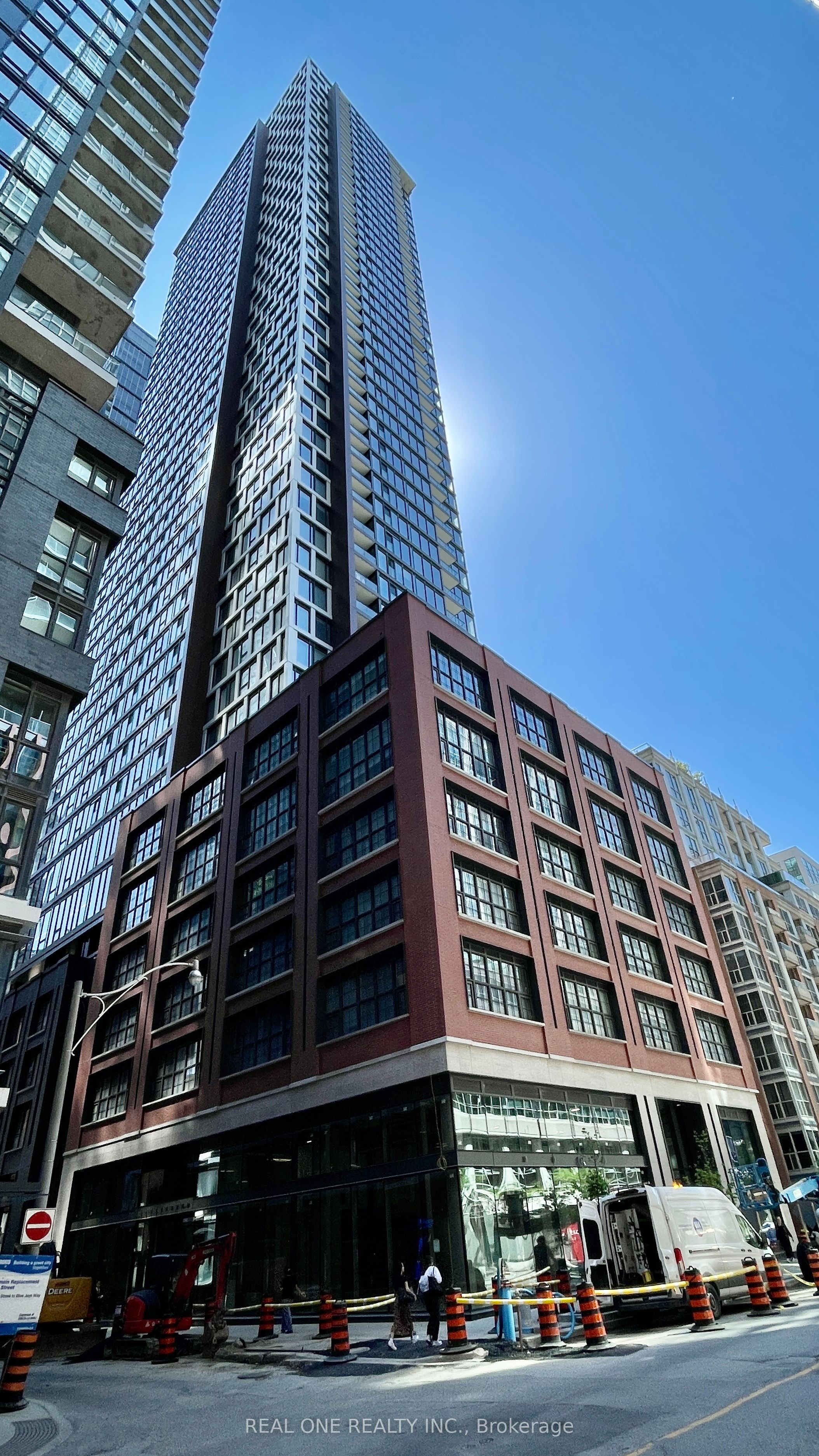 55 Mercer Street 4712, Toronto, ON M5V 0W4 photo 2